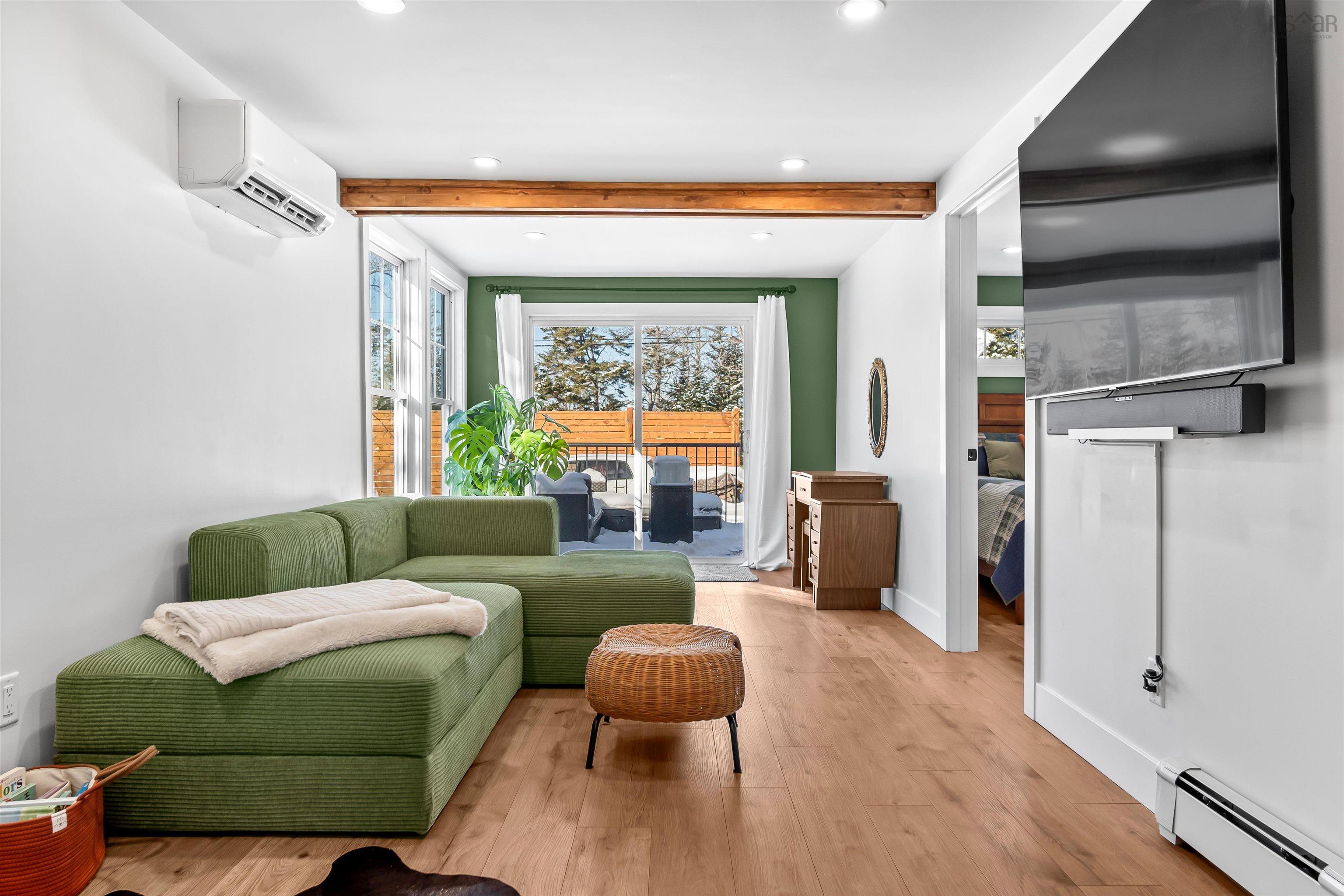 $424,900.00: 248 Club Road, Hatchet Lake