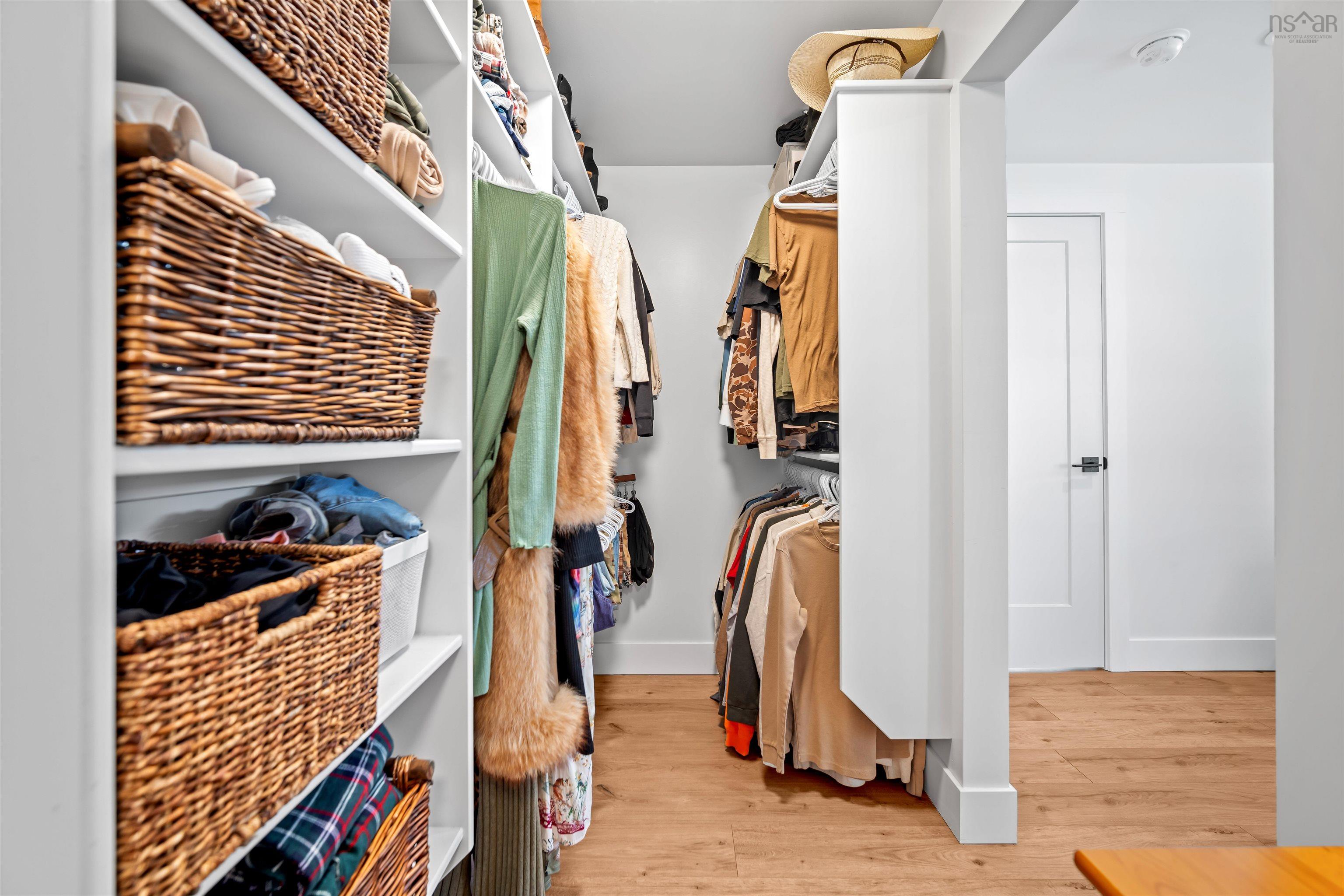 $424,900.00: 248 Club Road, Hatchet Lake