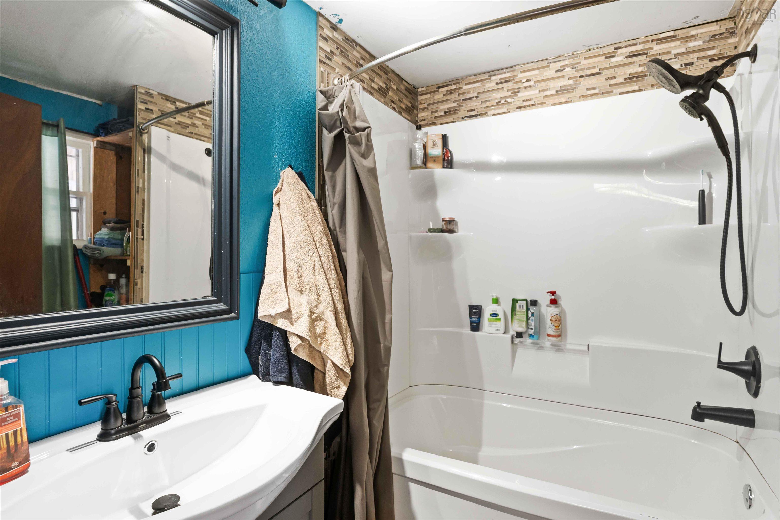 $170,000.00: 729 North Range Cross Road, North Range