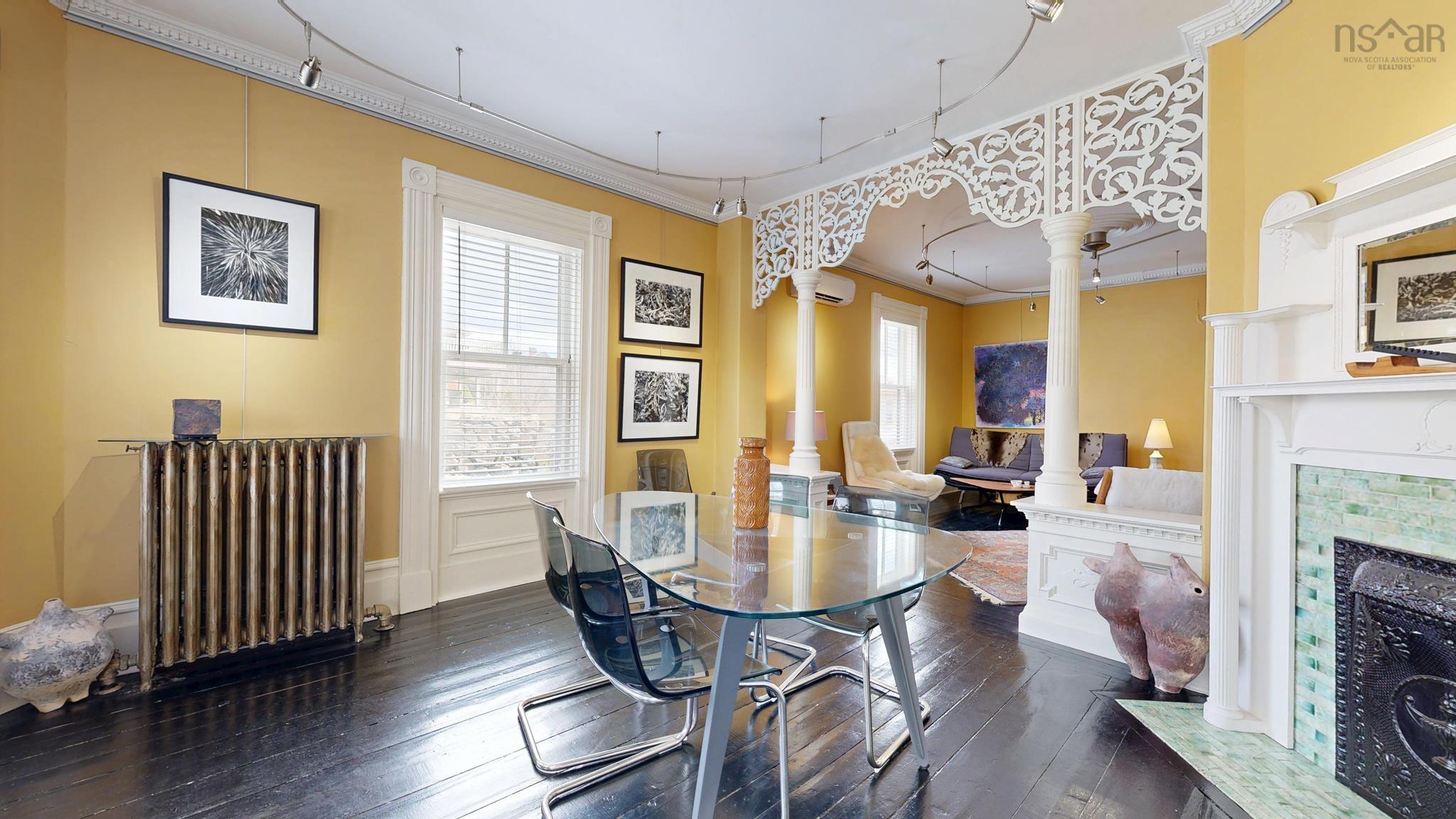 $817,000.00: 306 Lincoln Street, Lunenburg