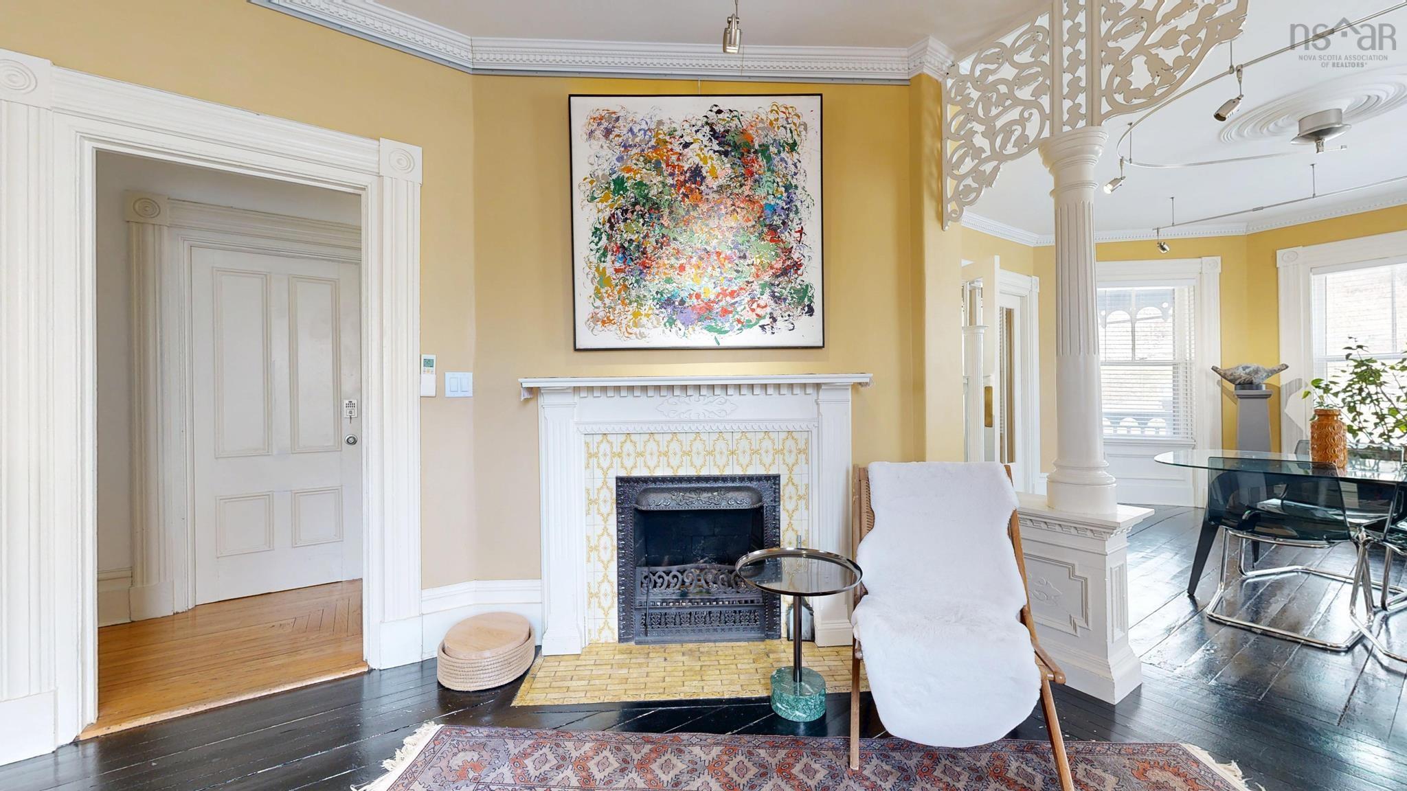 $817,000.00: 306 Lincoln Street, Lunenburg