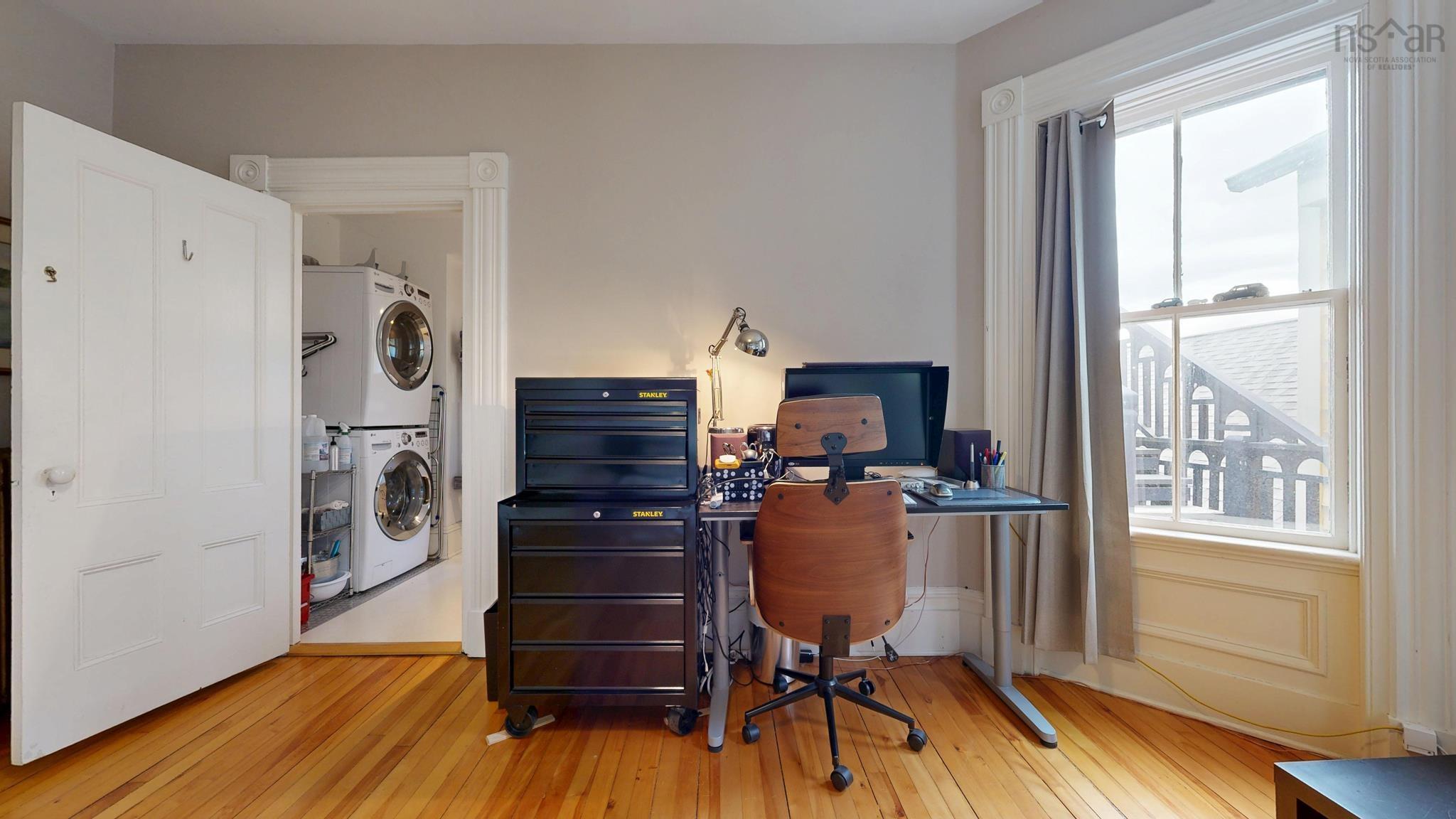 $817,000.00: 306 Lincoln Street, Lunenburg