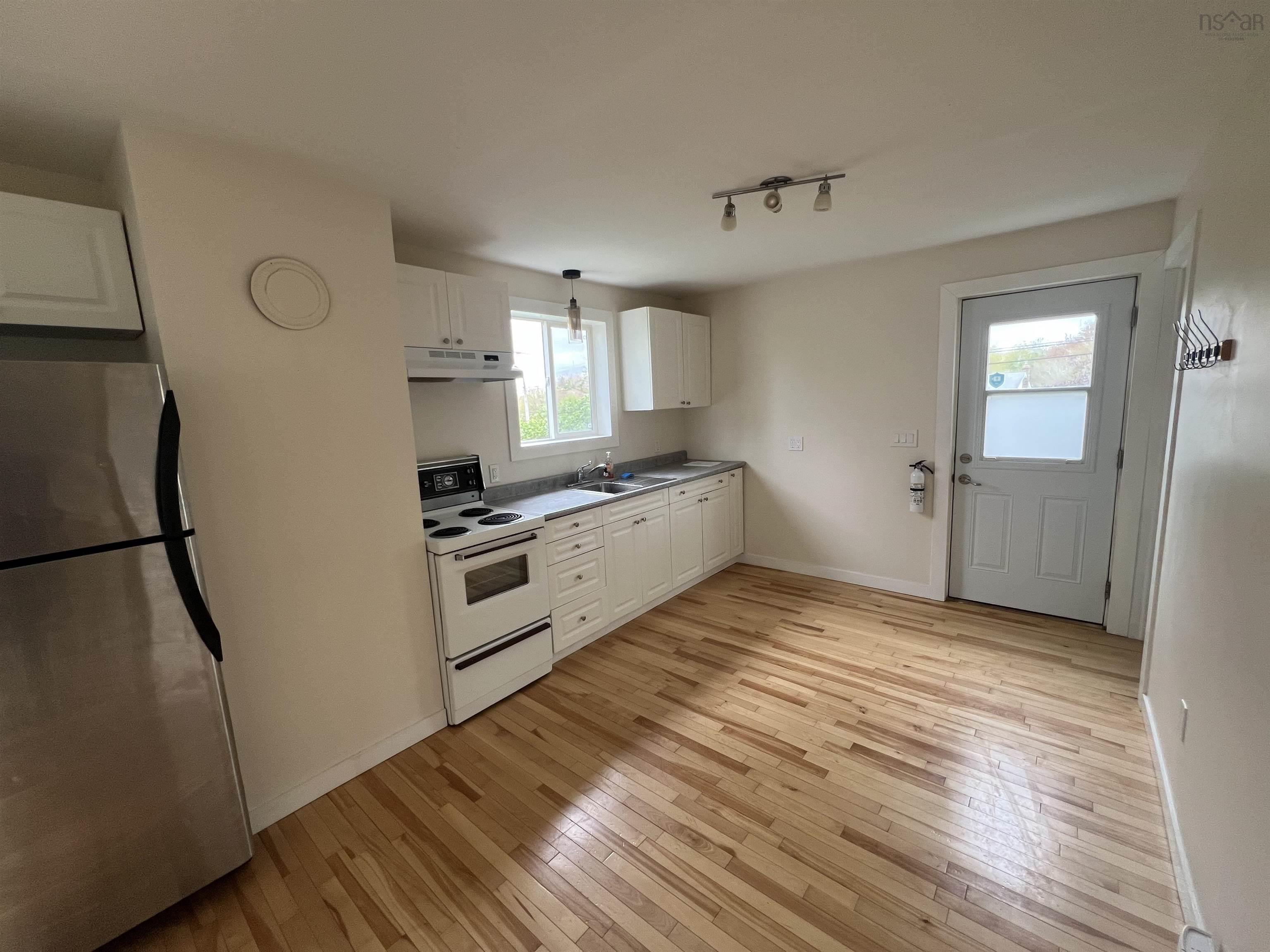 98 Lakecrest Drive, Dartmouth, NS (MLS 202601891)