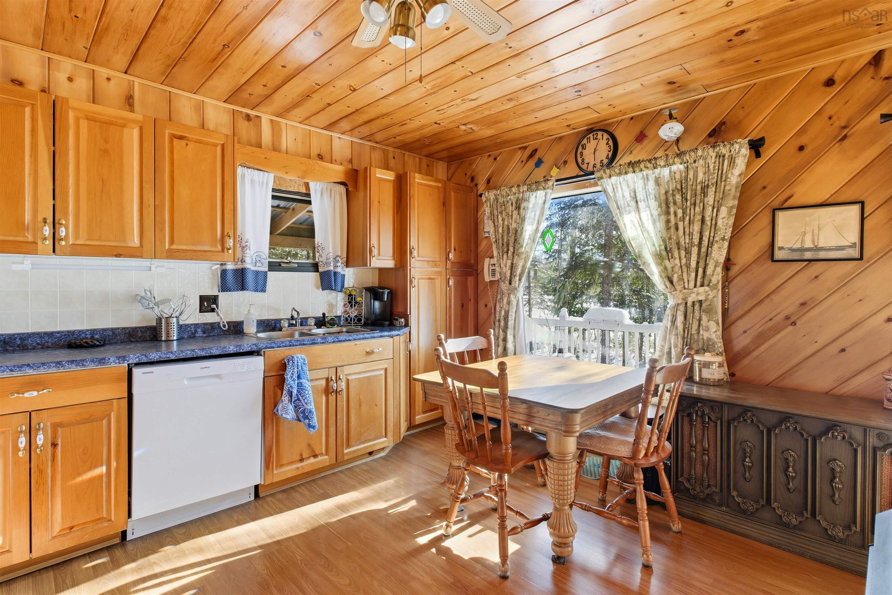 $324,900.00: 222 Dean Lake Road, Westfield