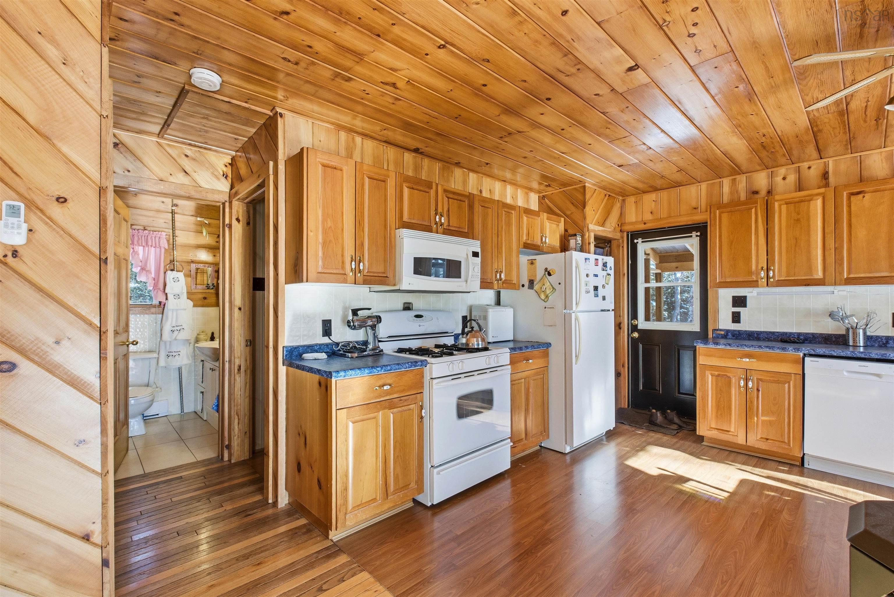 $324,900.00: 222 Dean Lake Road, Westfield