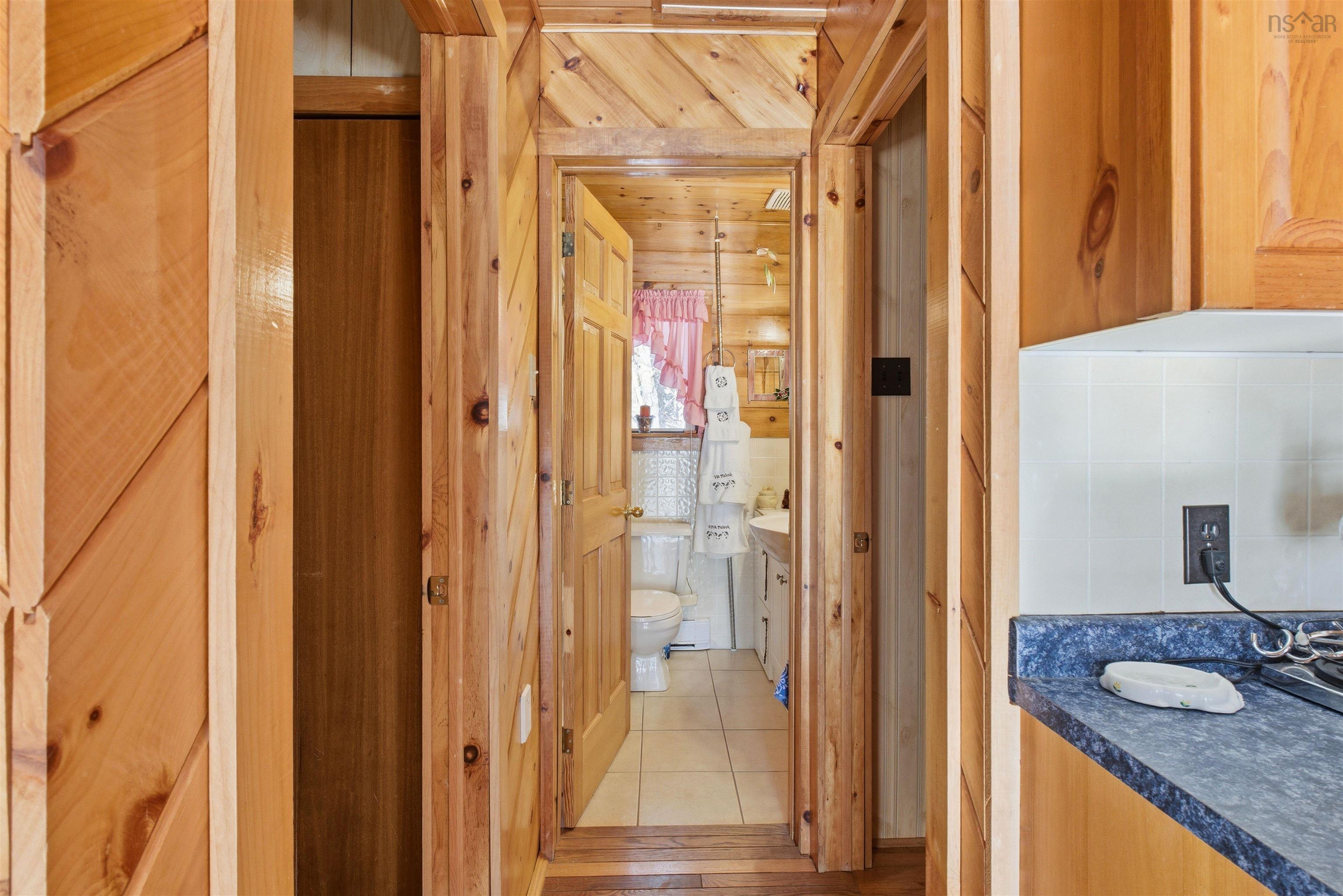 $324,900.00: 222 Dean Lake Road, Westfield