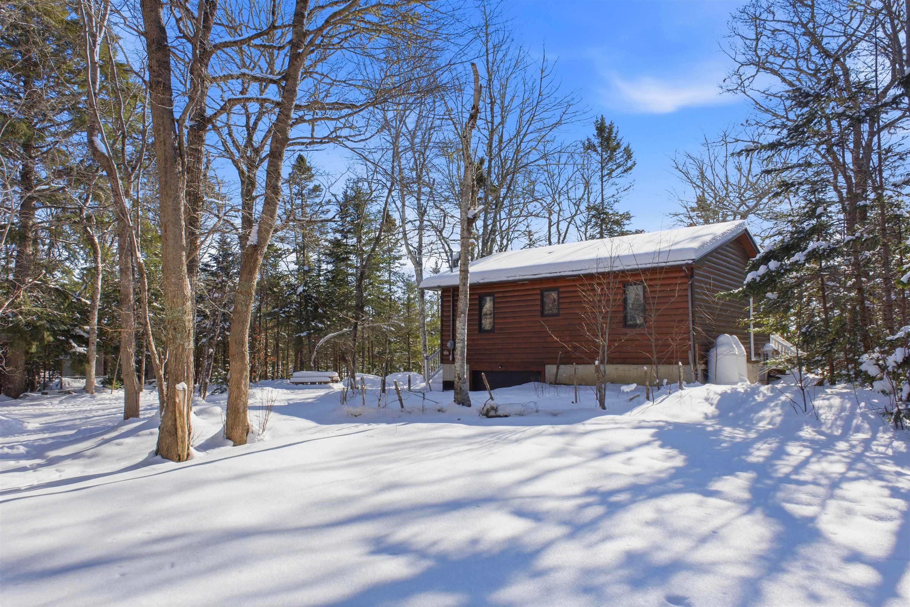 $324,900.00: 222 Dean Lake Road, Westfield