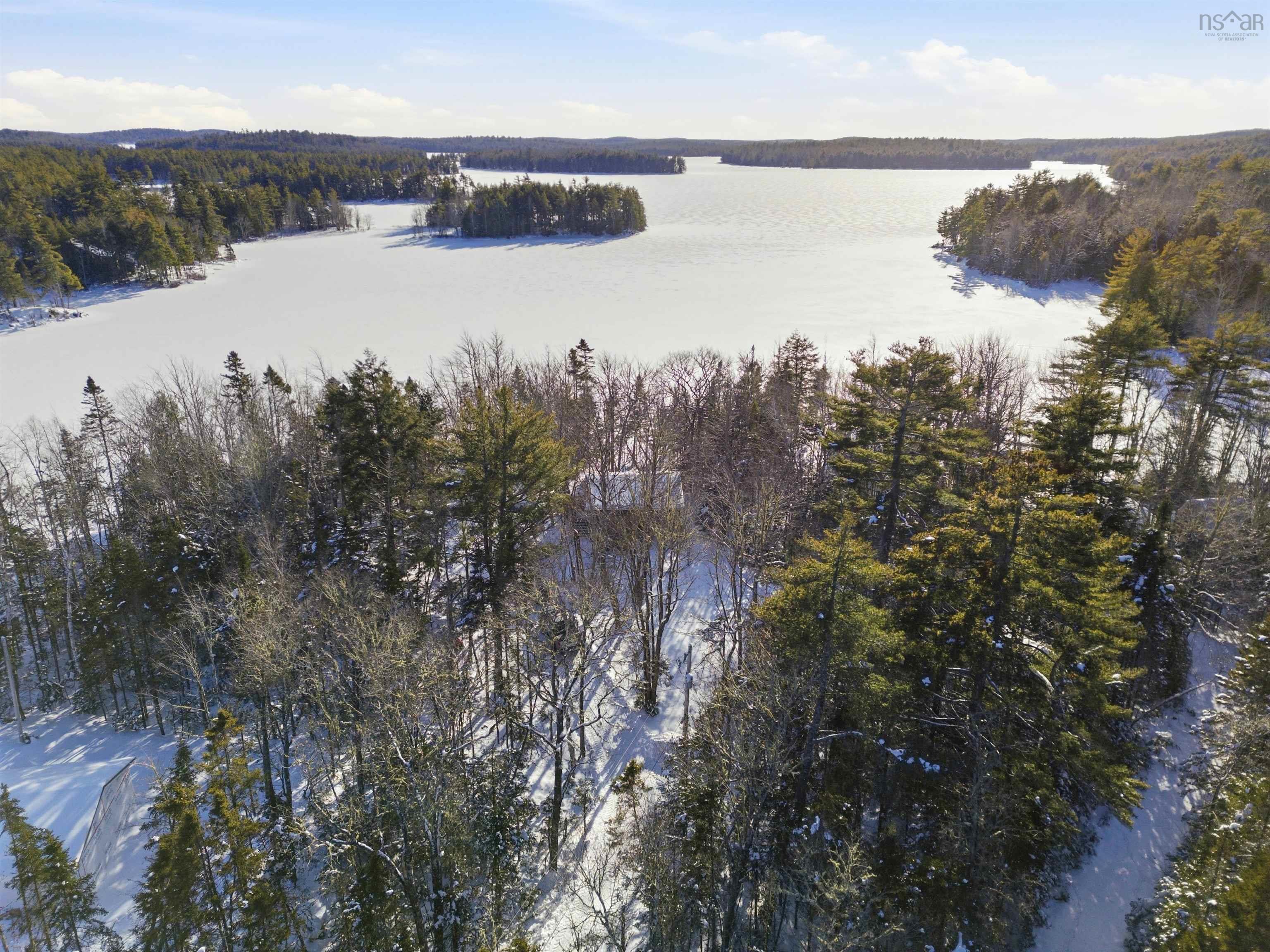 $324,900.00: 222 Dean Lake Road, Westfield