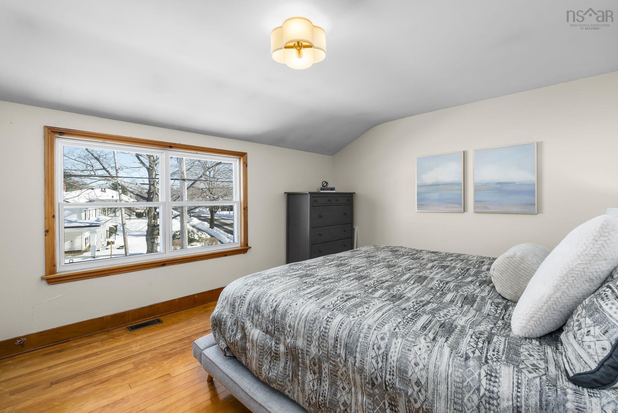 33 Pinehill Road, Dartmouth, NS (MLS 202601895)