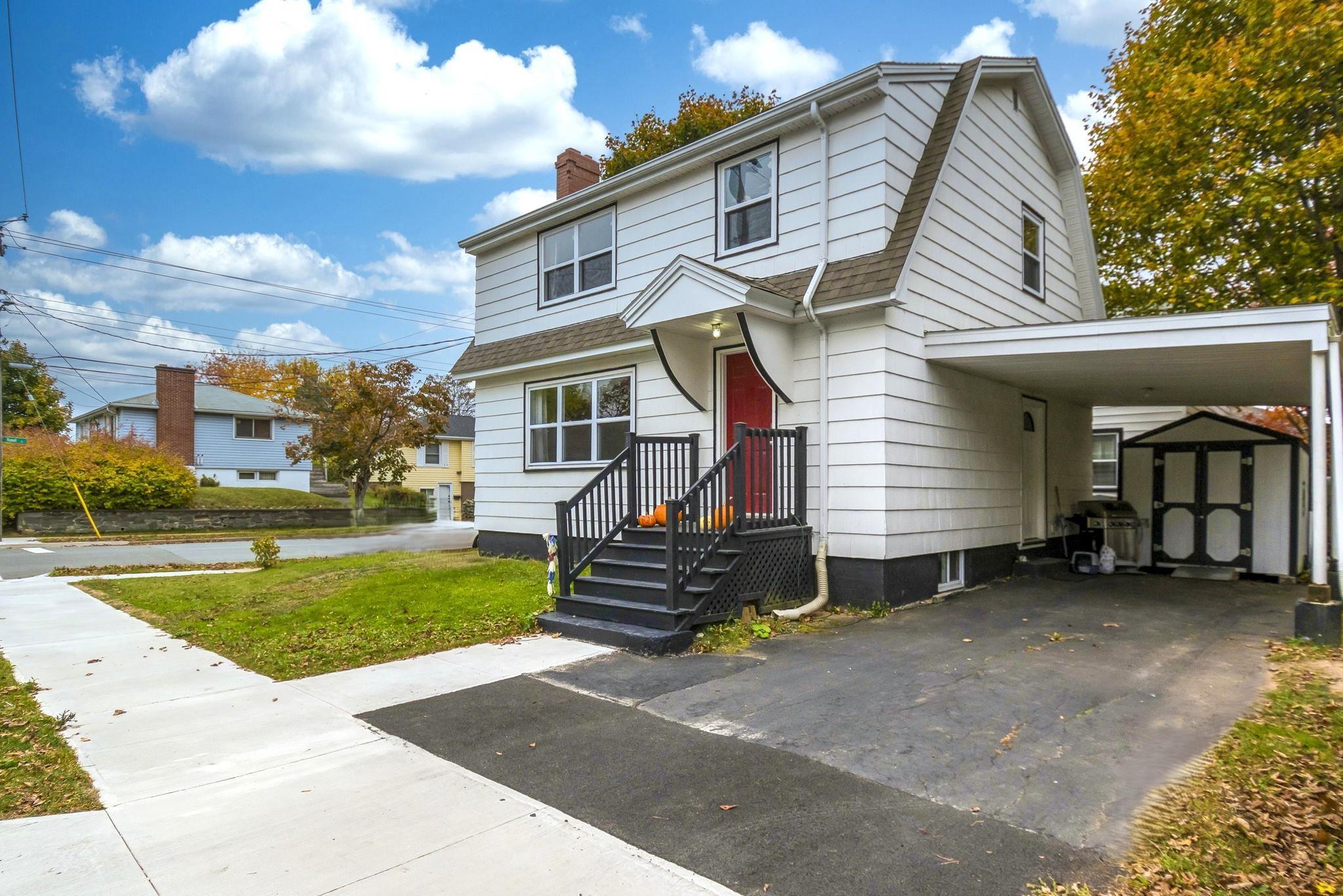 33 Pinehill Road, Dartmouth, NS (MLS 202601895)