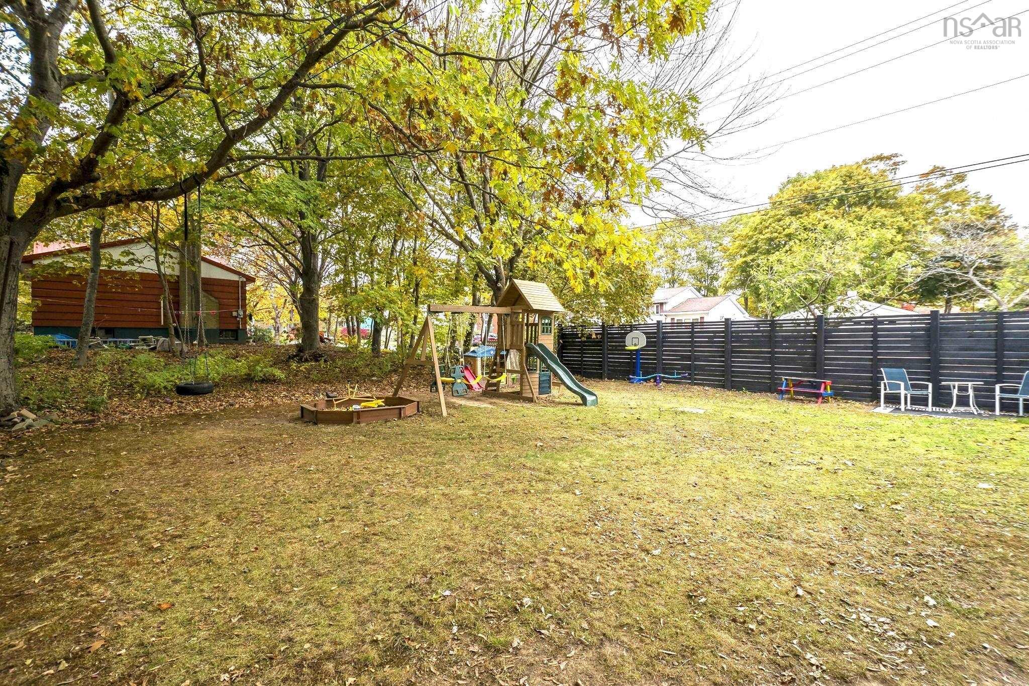 33 Pinehill Road, Dartmouth, NS (MLS 202601895)