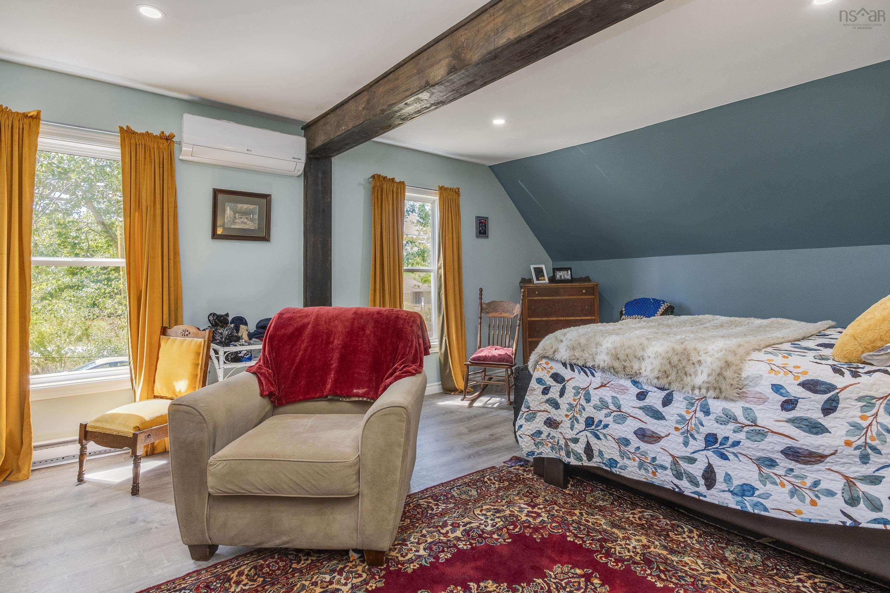 $345,000.00: 97 Station Road, Lawrencetown