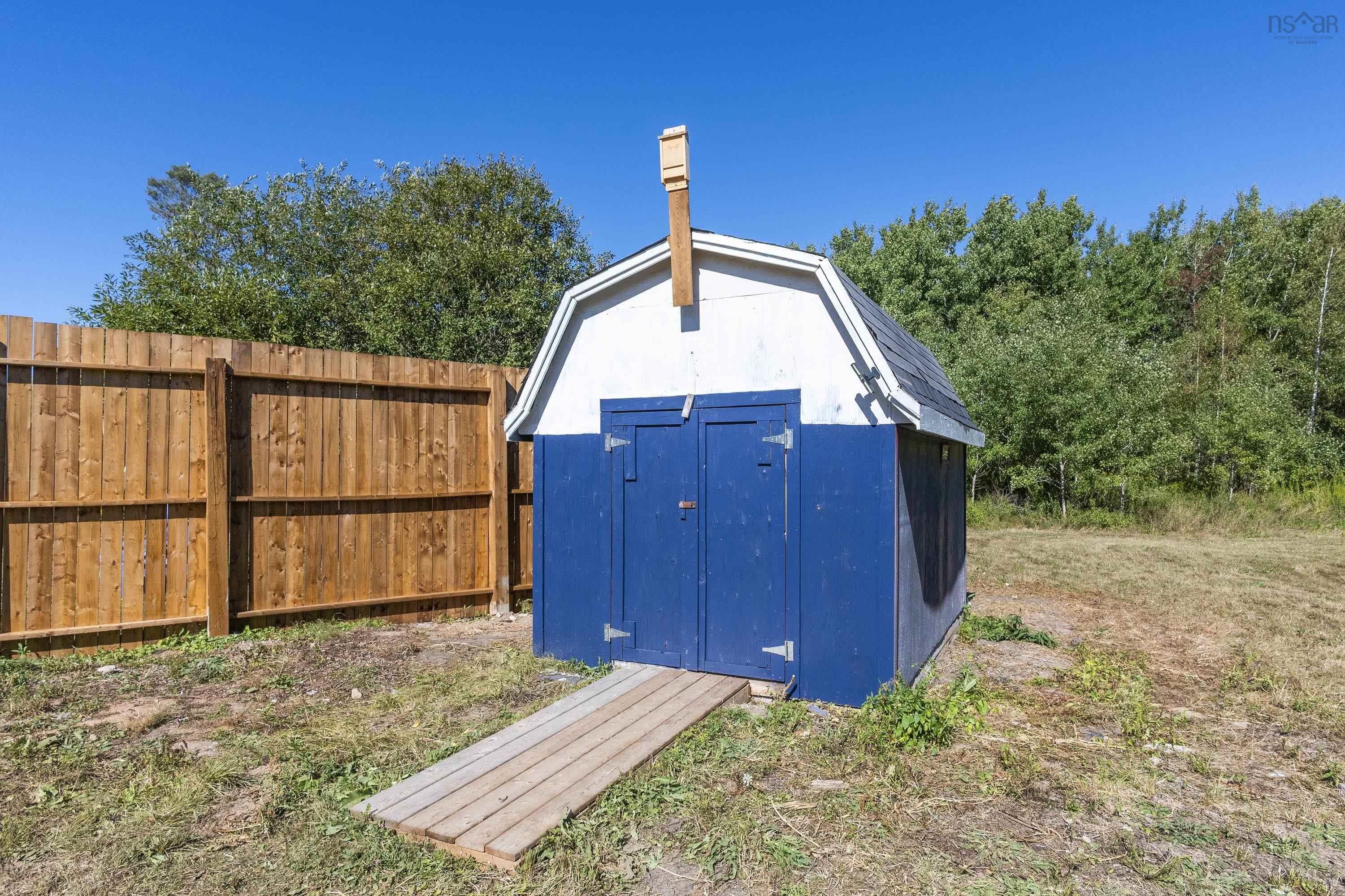 $345,000.00: 97 Station Road, Lawrencetown