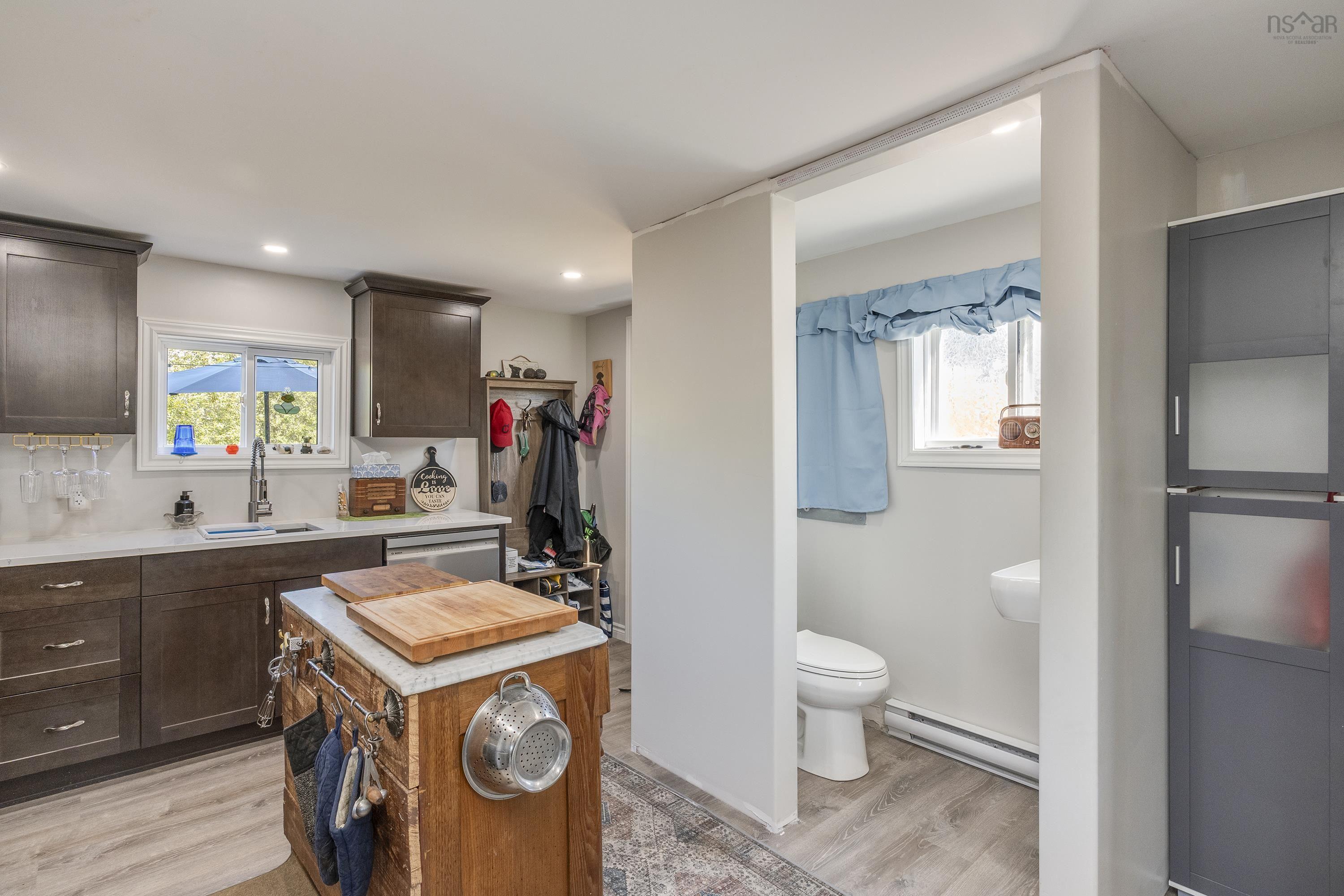 $345,000.00: 97 Station Road, Lawrencetown