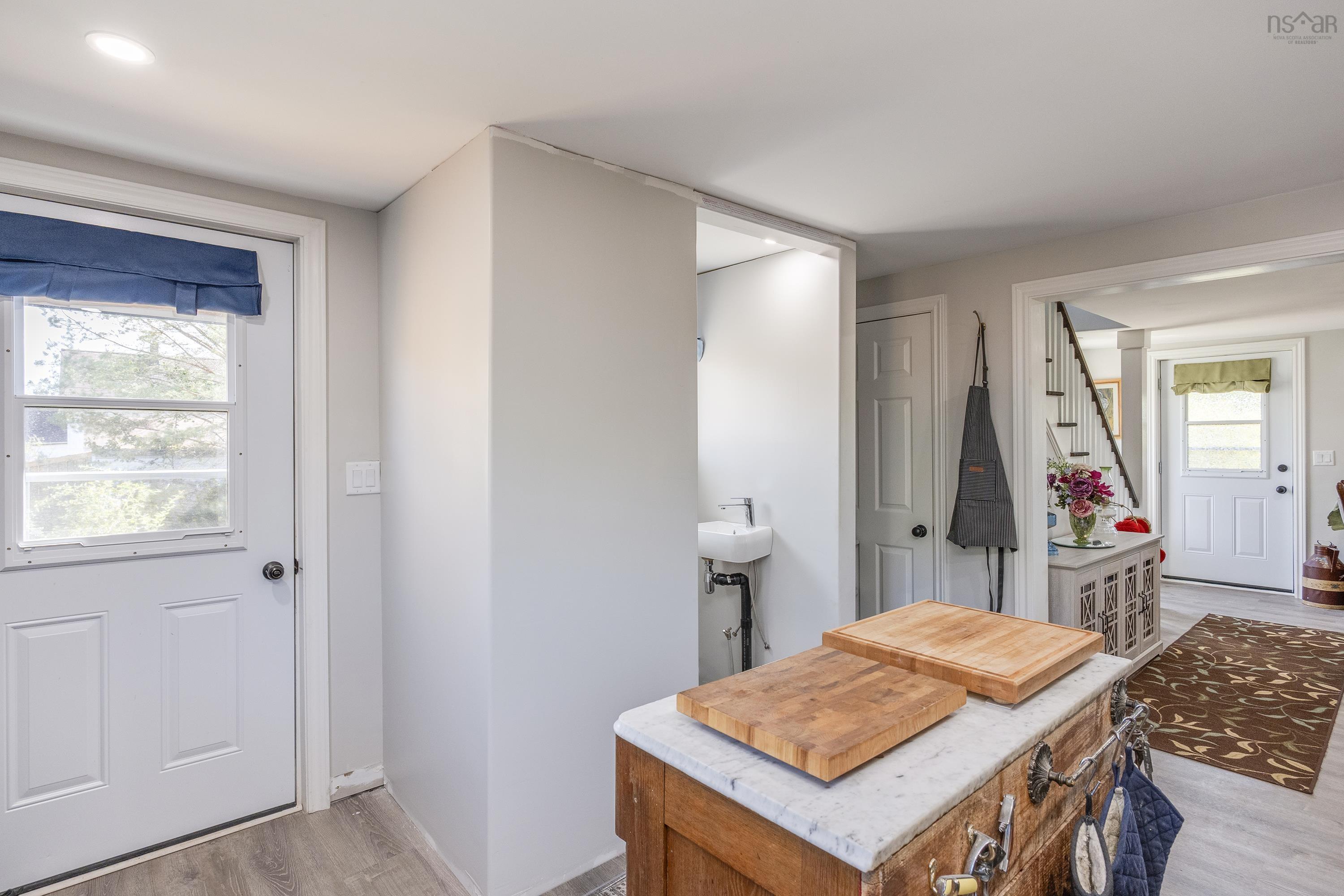 $345,000.00: 97 Station Road, Lawrencetown