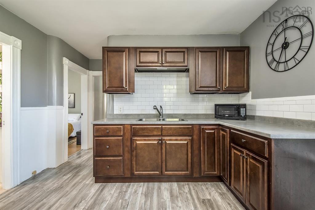 $279,900.00: 28 Acadia Avenue, Stellarton