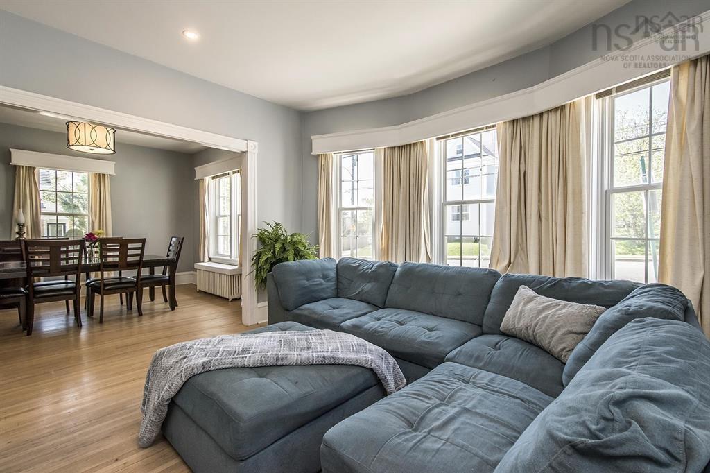 $279,900.00: 28 Acadia Avenue, Stellarton