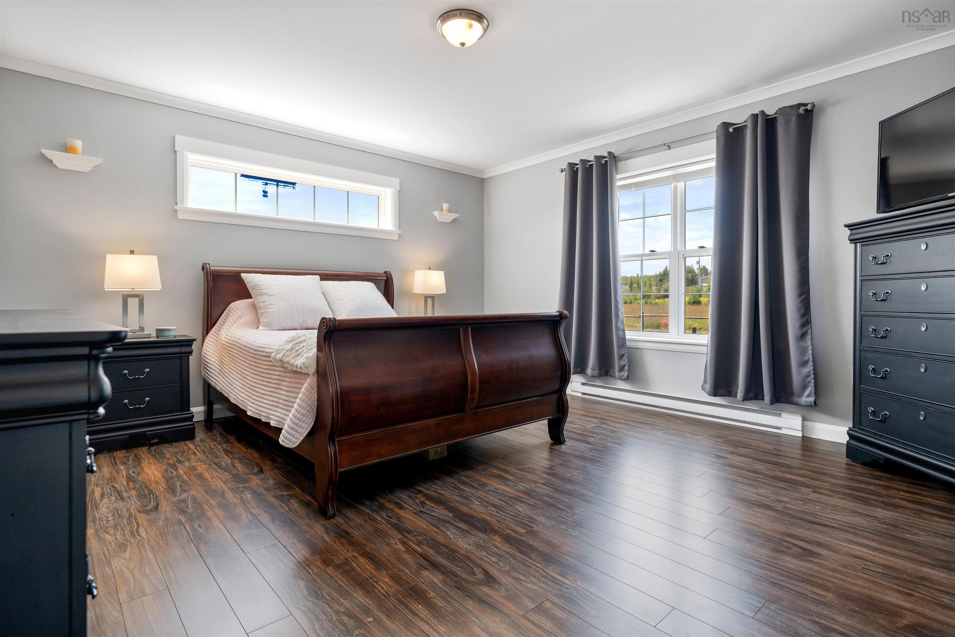 $629,000.00: 946 Lake Egmont Road, Lake Egmont