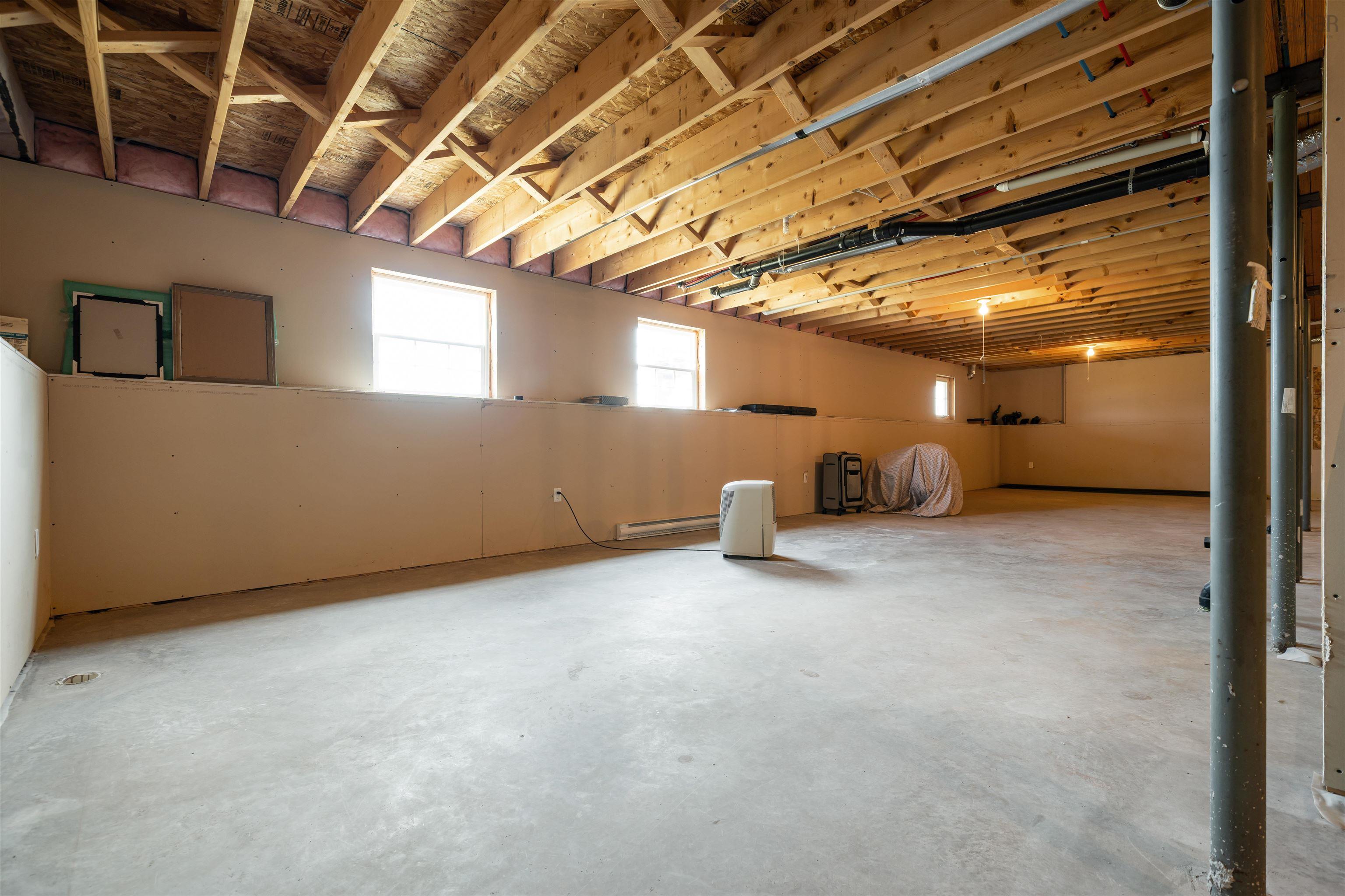 $629,000.00: 946 Lake Egmont Road, Lake Egmont