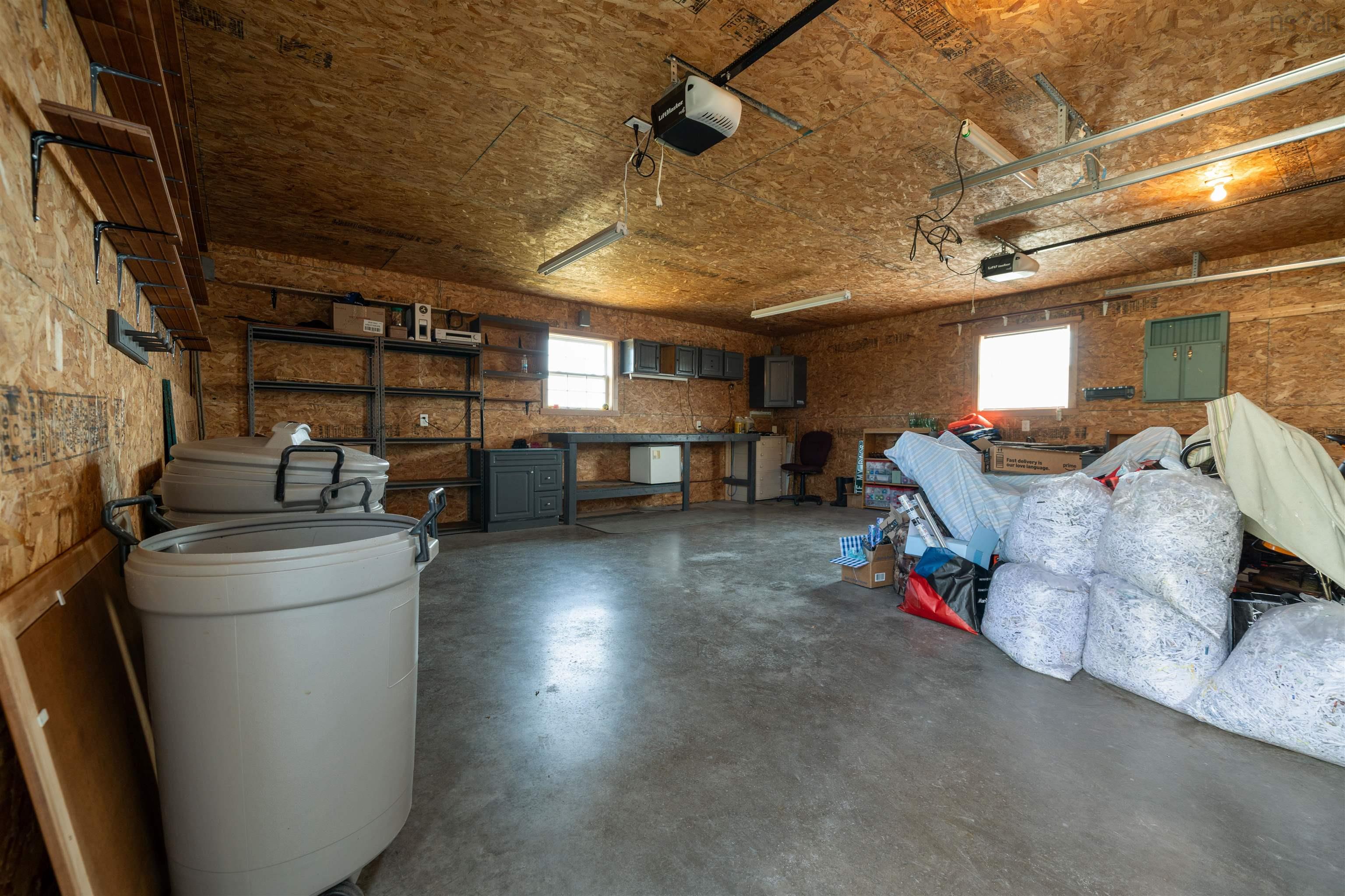 $629,000.00: 946 Lake Egmont Road, Lake Egmont