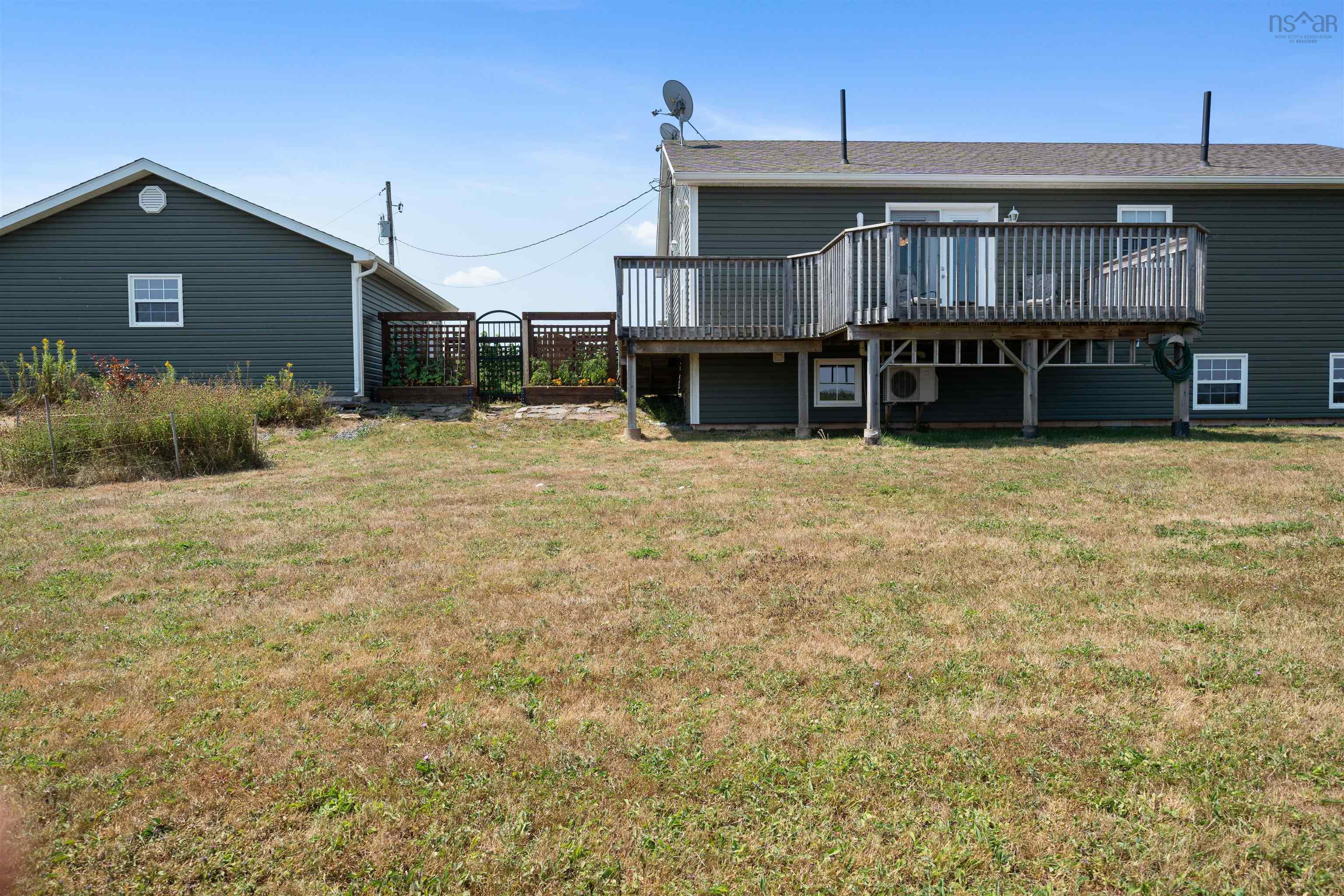 $629,000.00: 946 Lake Egmont Road, Lake Egmont