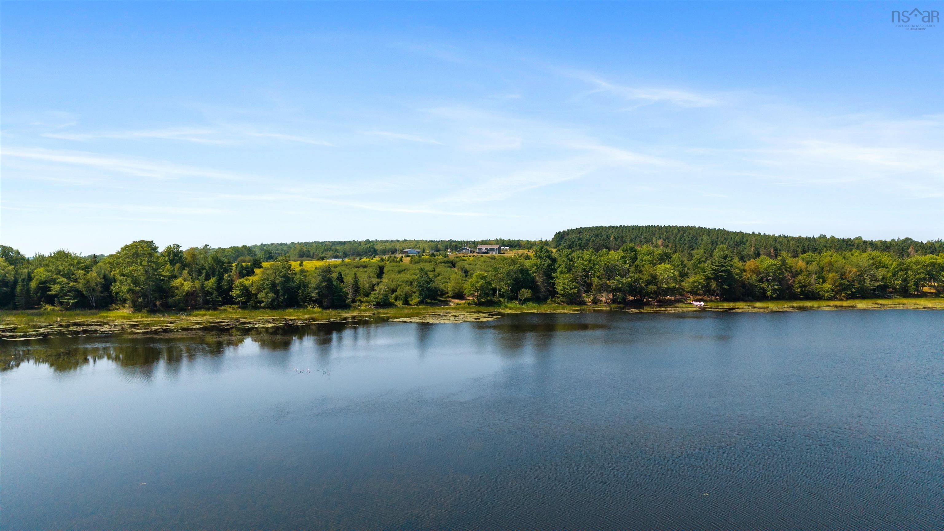 $629,000.00: 946 Lake Egmont Road, Lake Egmont