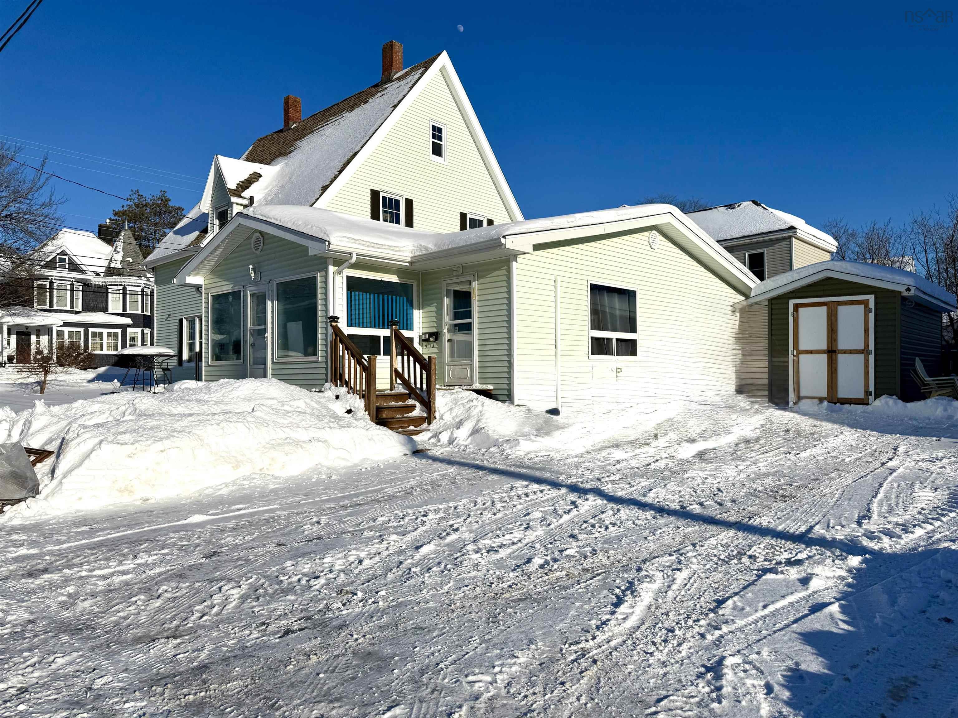 $279,900.00: 71 Havelock Street, Amherst