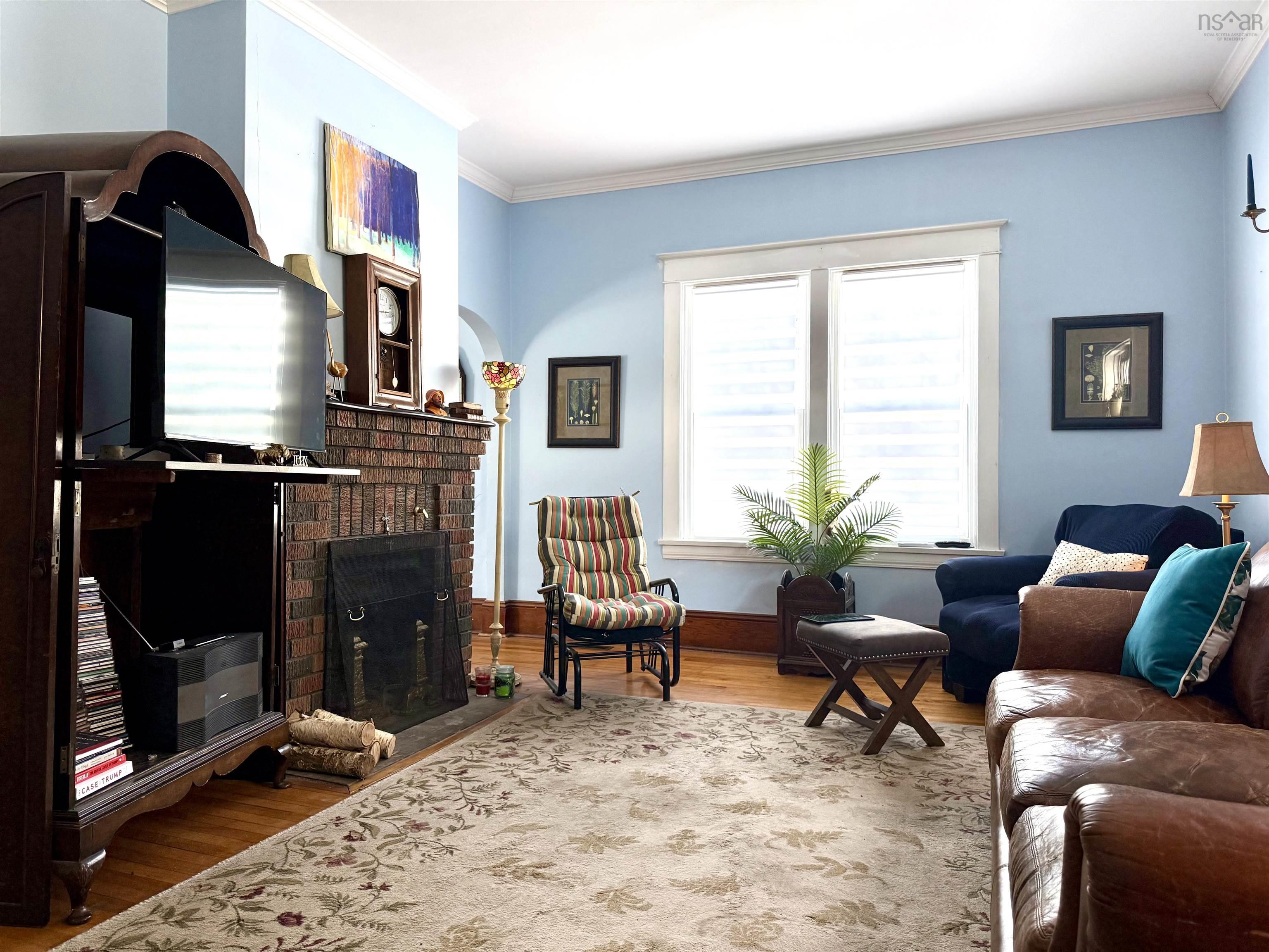 $279,900.00: 71 Havelock Street, Amherst