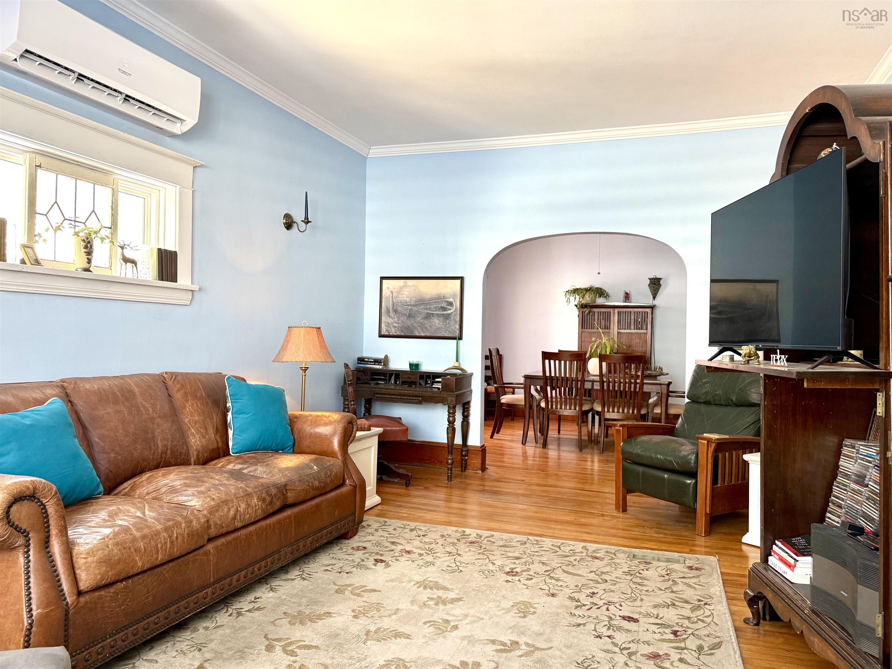 $279,900.00: 71 Havelock Street, Amherst