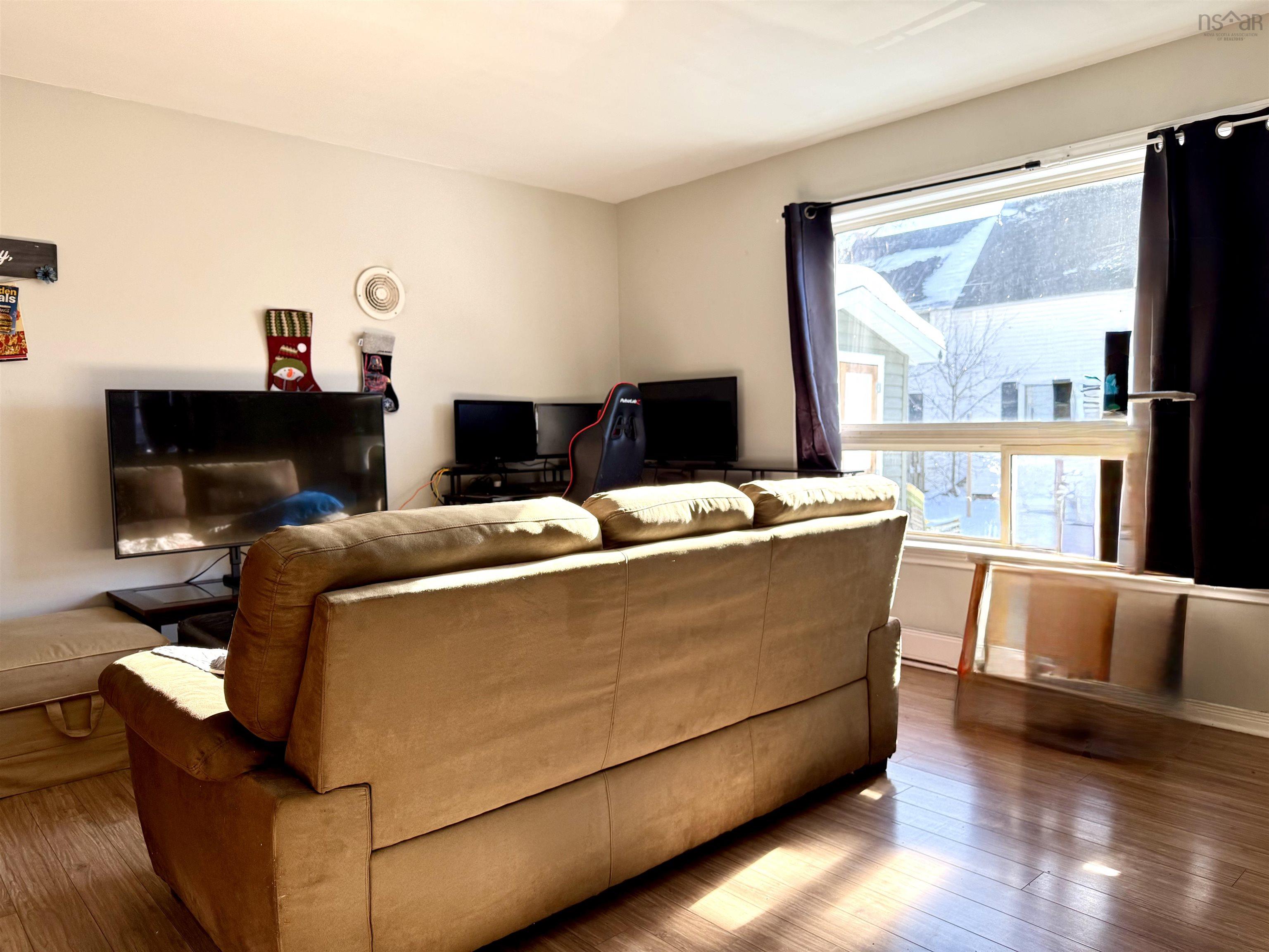 $279,900.00: 71 Havelock Street, Amherst