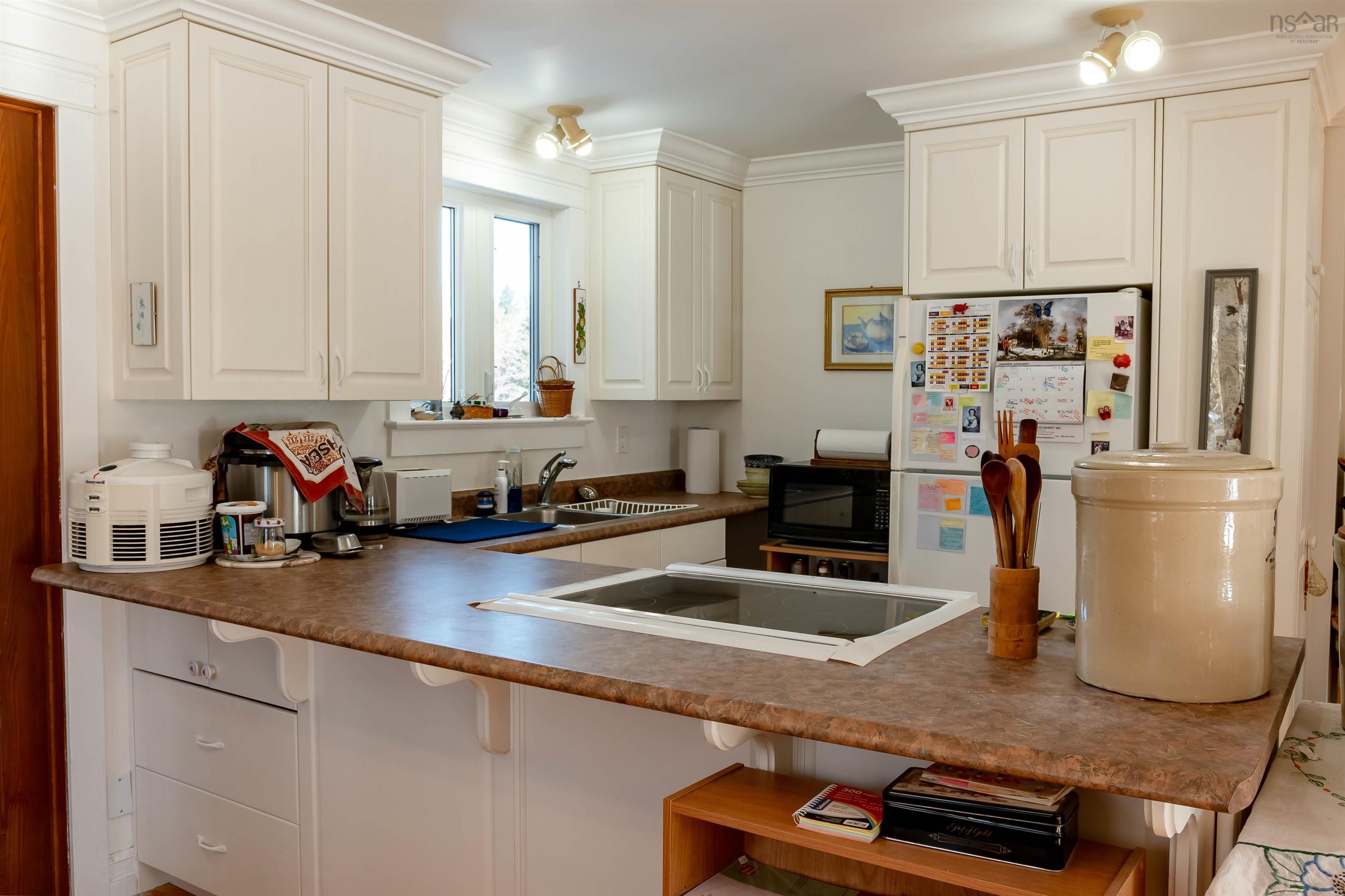 $625,000.00: 1407 North Shore Road, North Shore