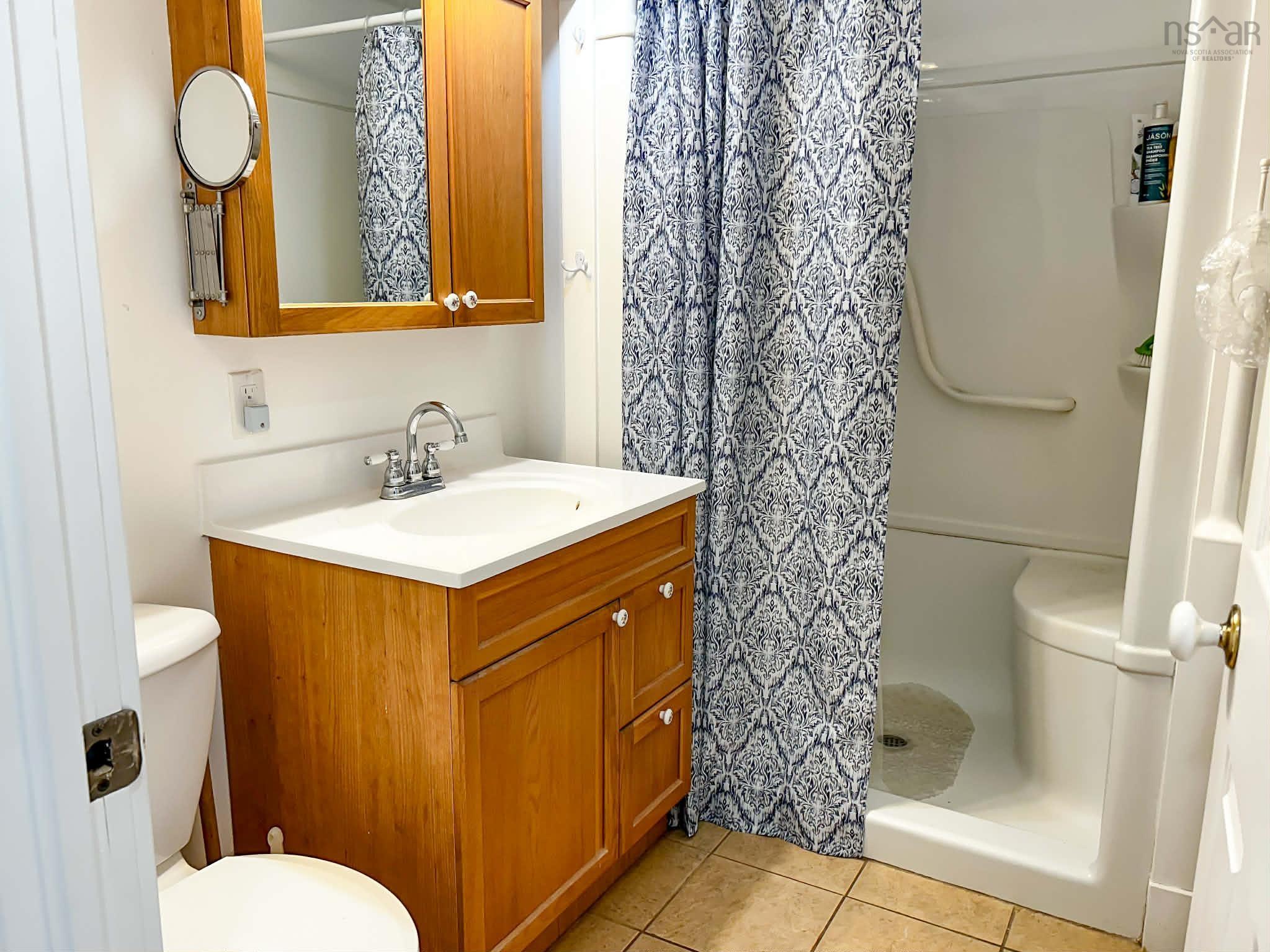 $625,000.00: 1407 North Shore Road, North Shore