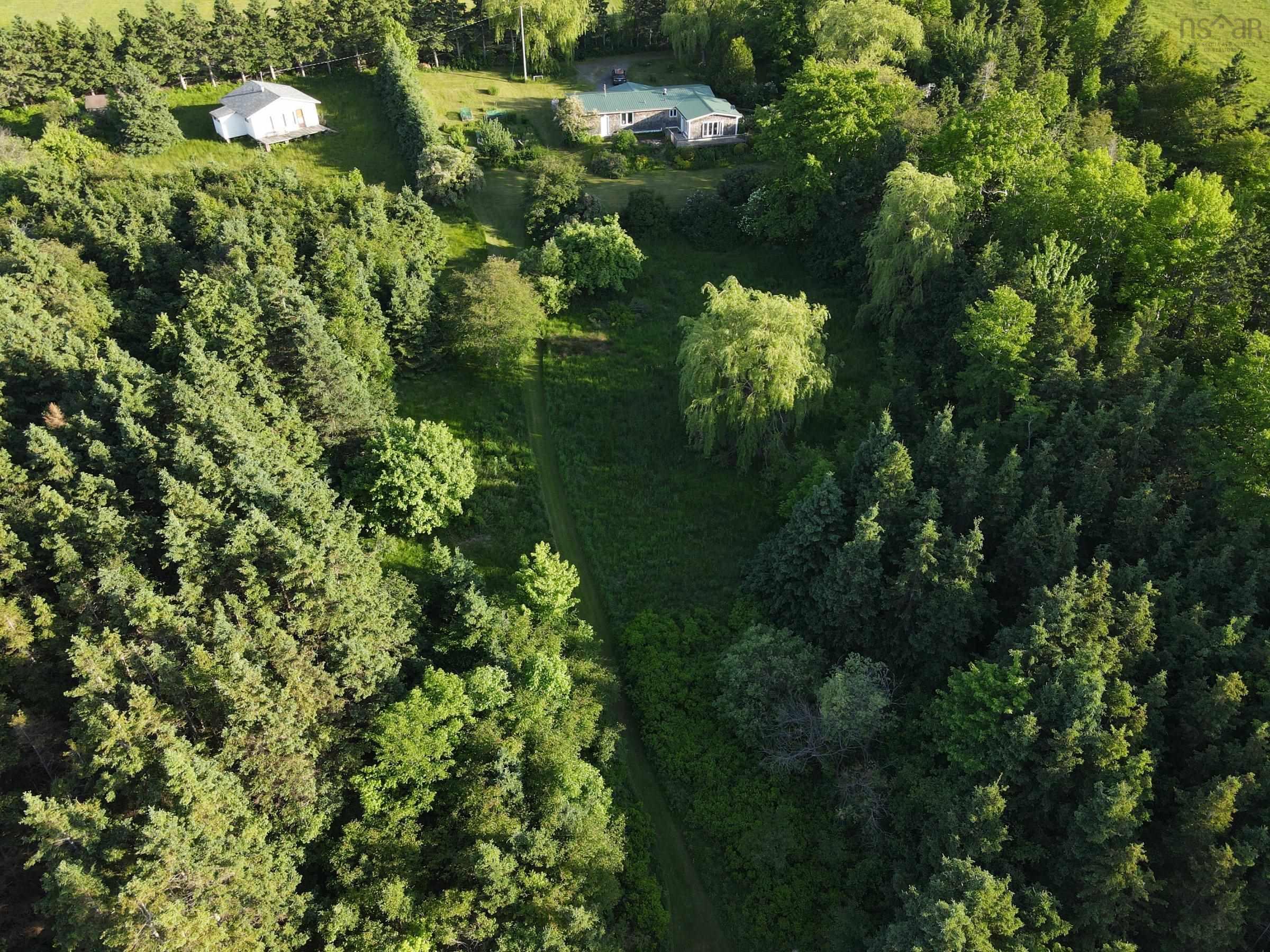 $625,000.00: 1407 North Shore Road, North Shore