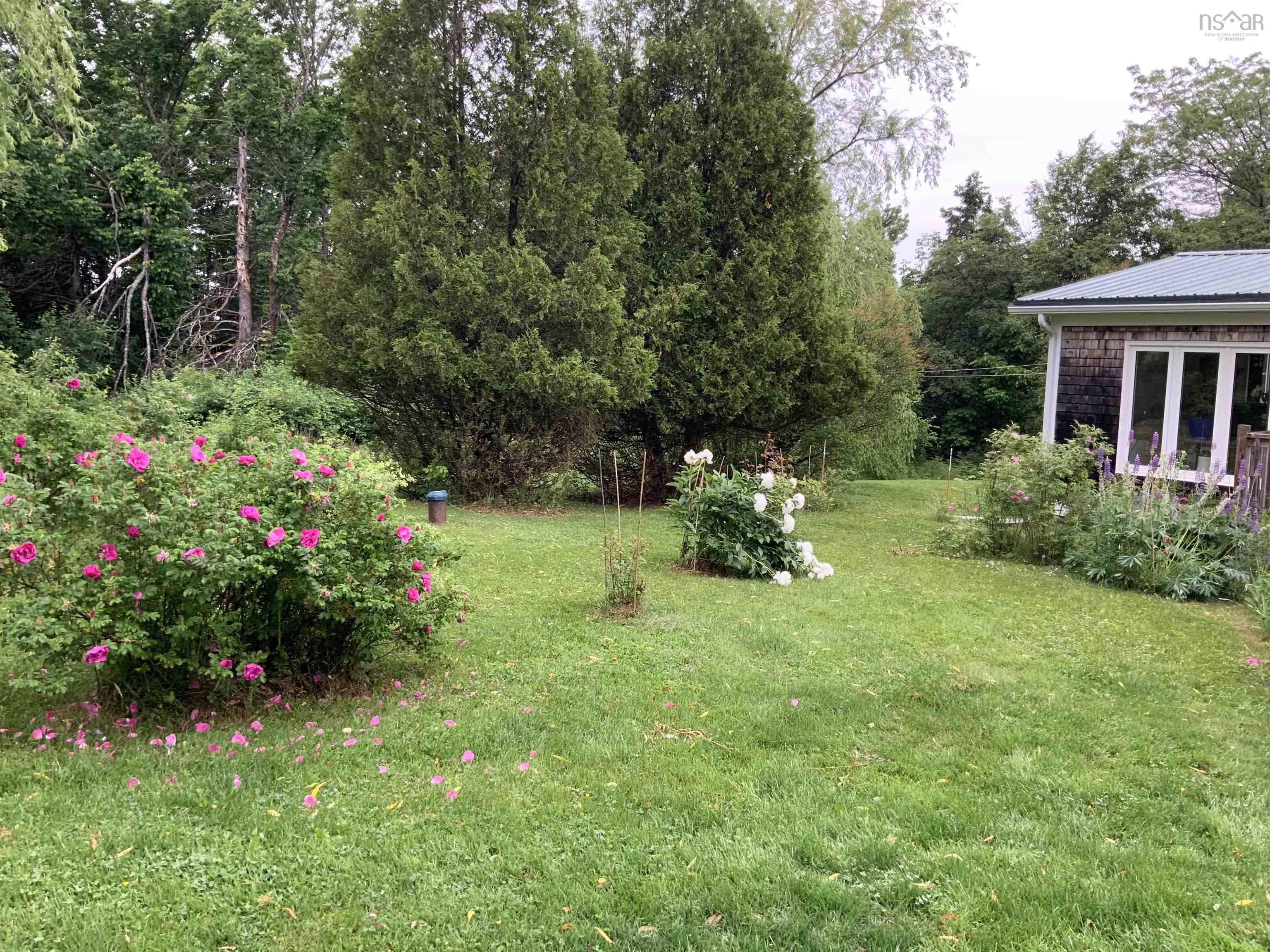 $625,000.00: 1407 North Shore Road, North Shore