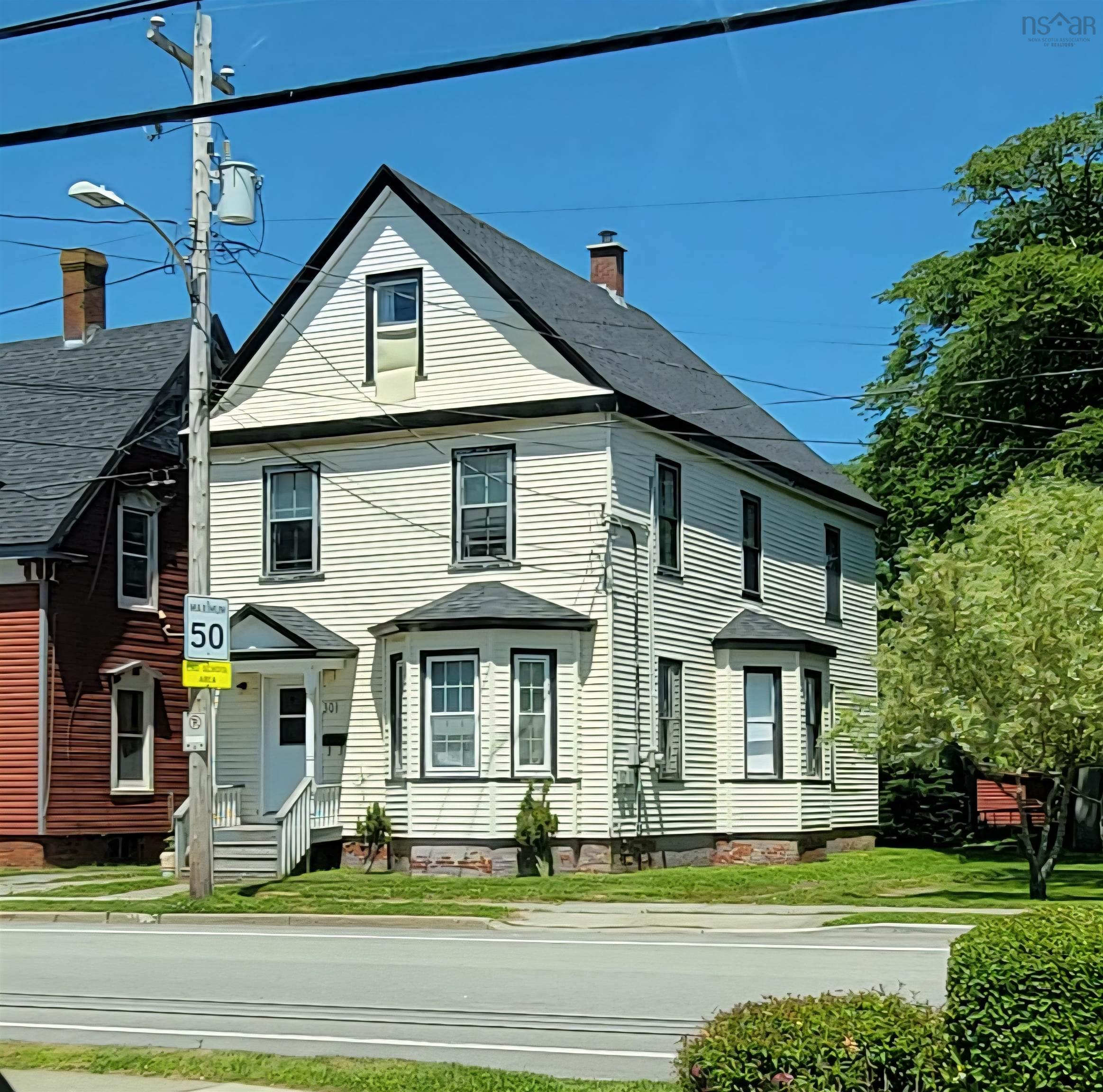 30 Parade Street, Yarmouth, NS (MLS 202601913)