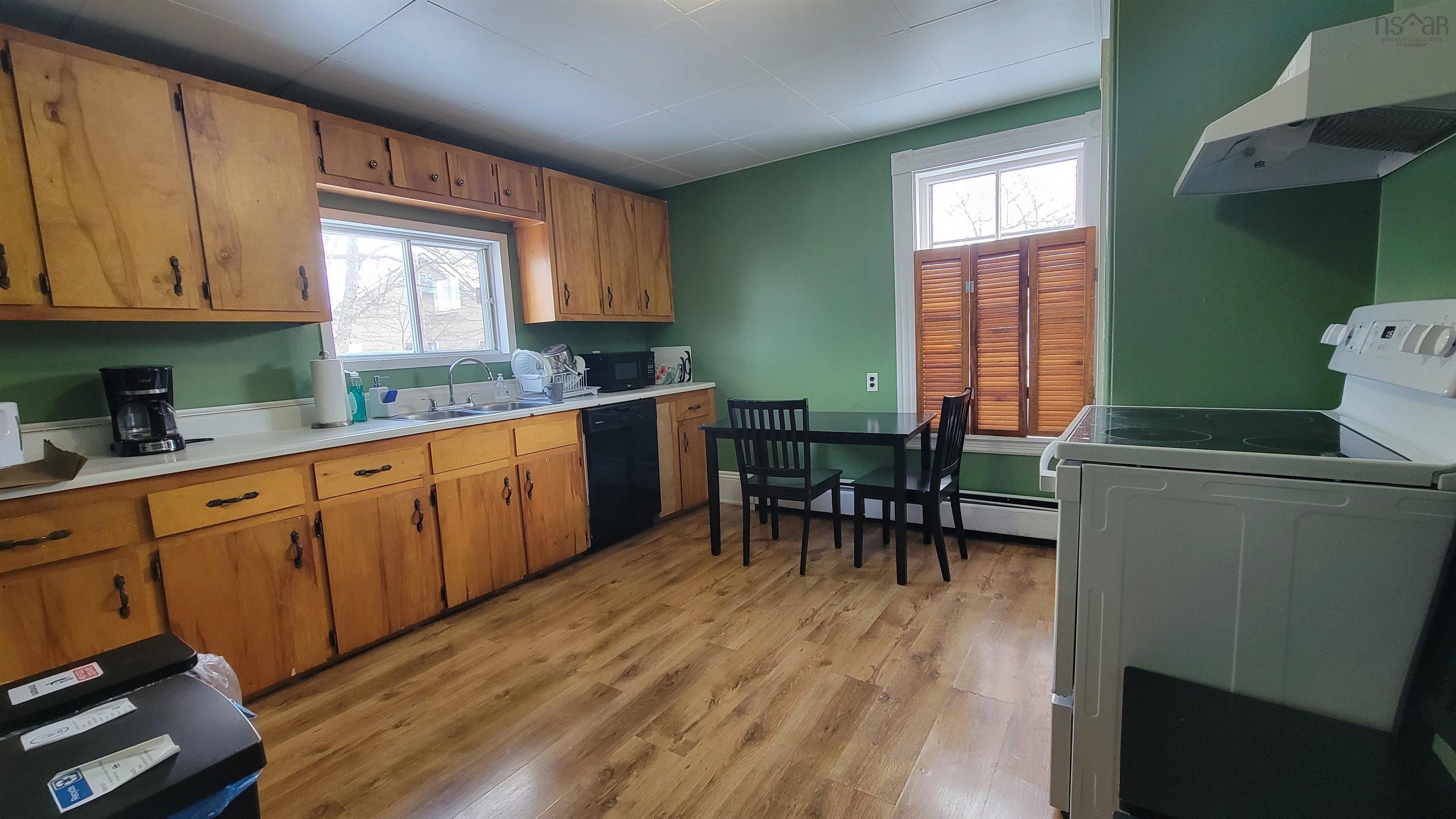 $279,900.00: 30 Parade Street, Yarmouth