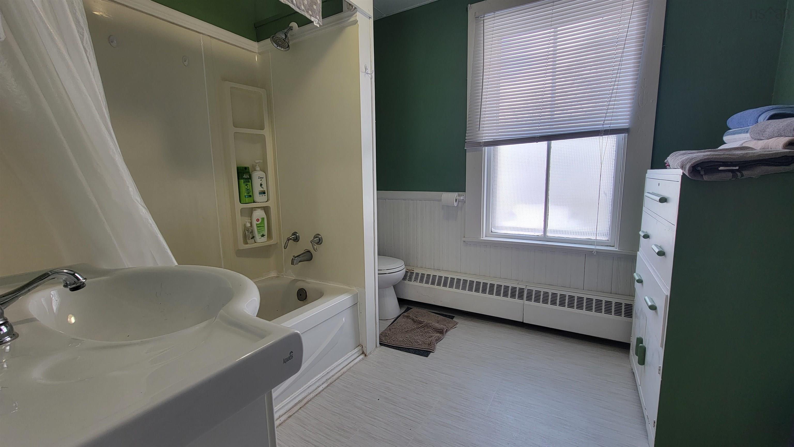 $279,900.00: 30 Parade Street, Yarmouth