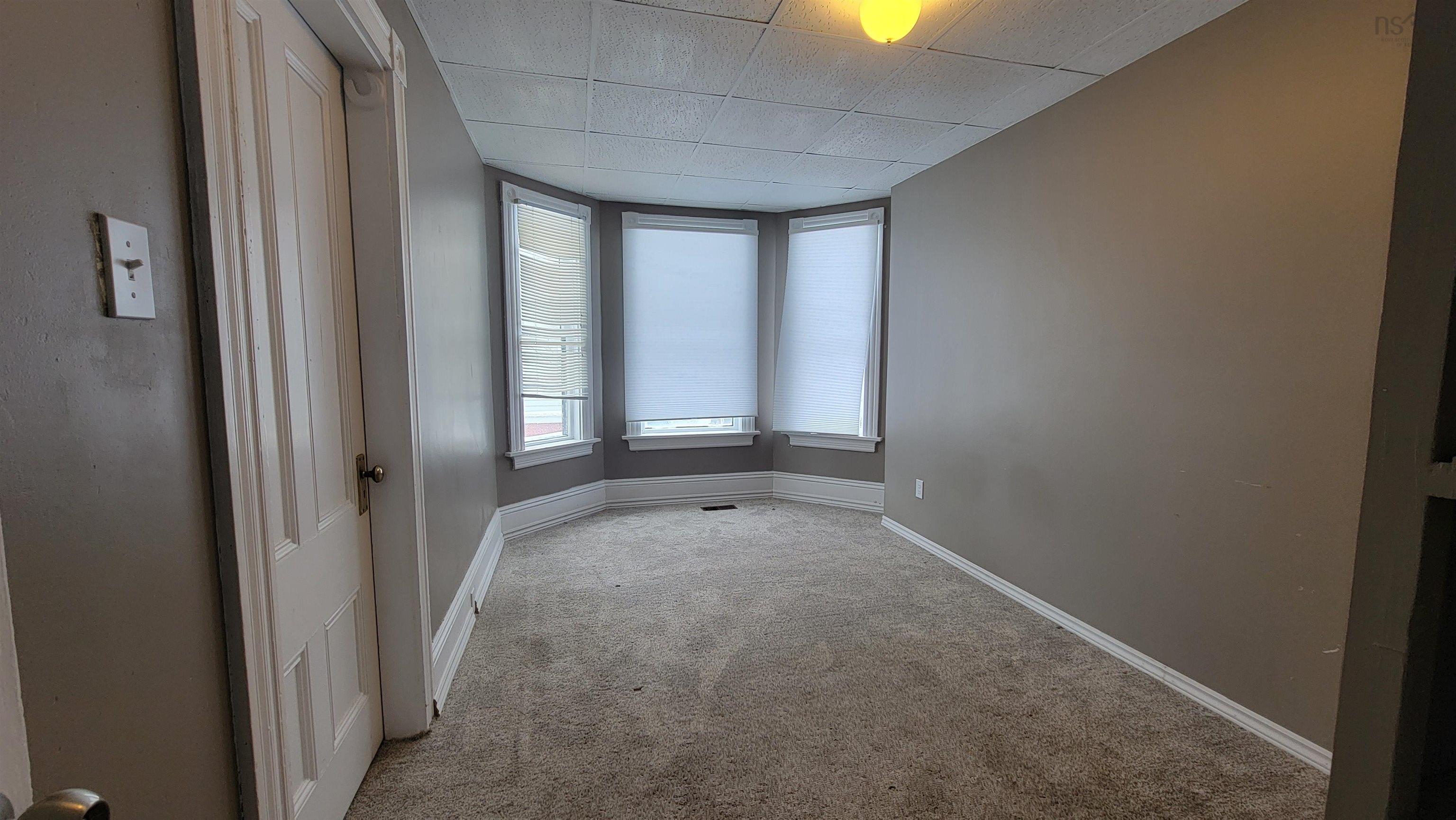 $279,900.00: 30 Parade Street, Yarmouth