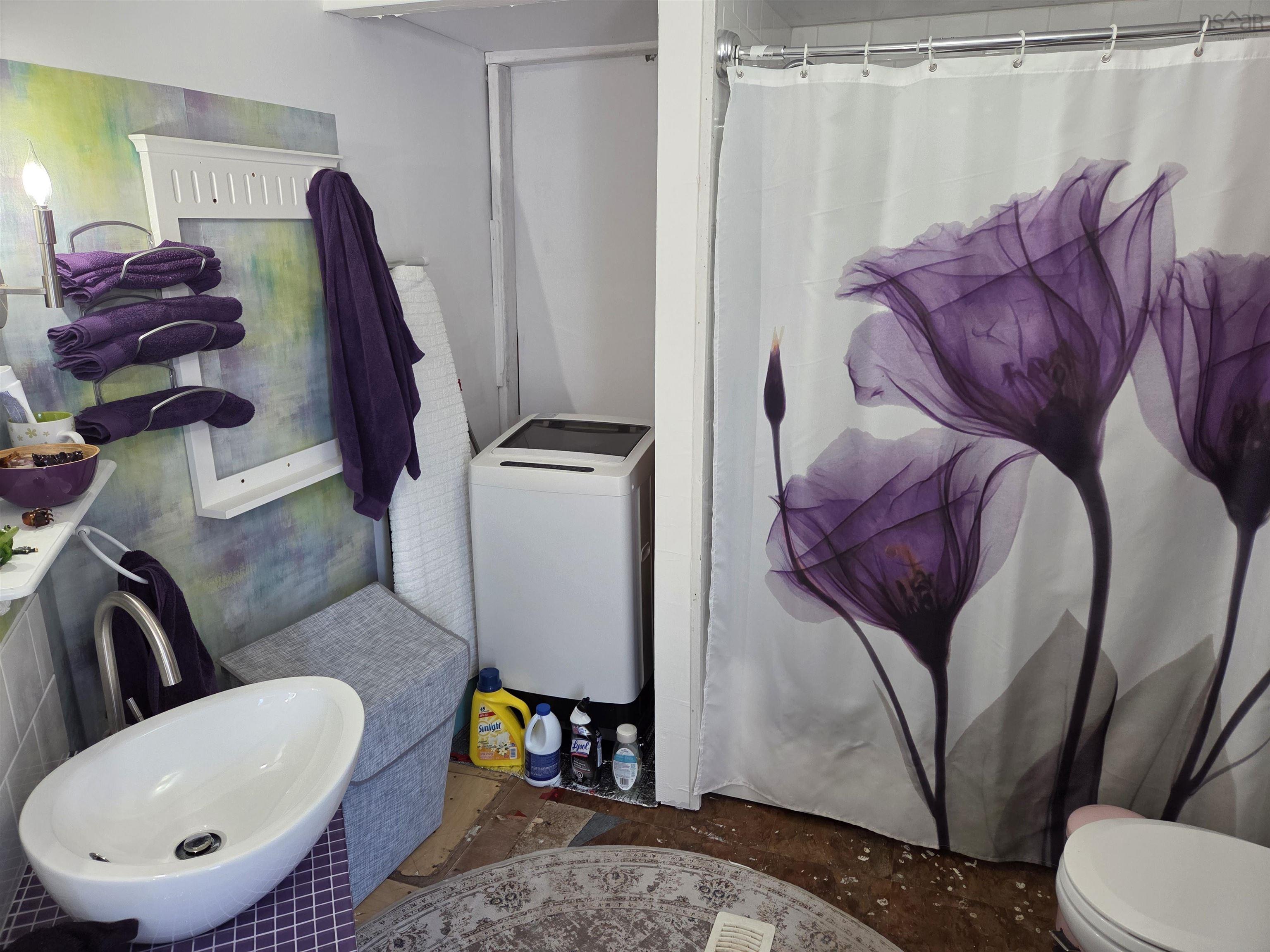 $164,900.00: 740 Willow Street, Hilden