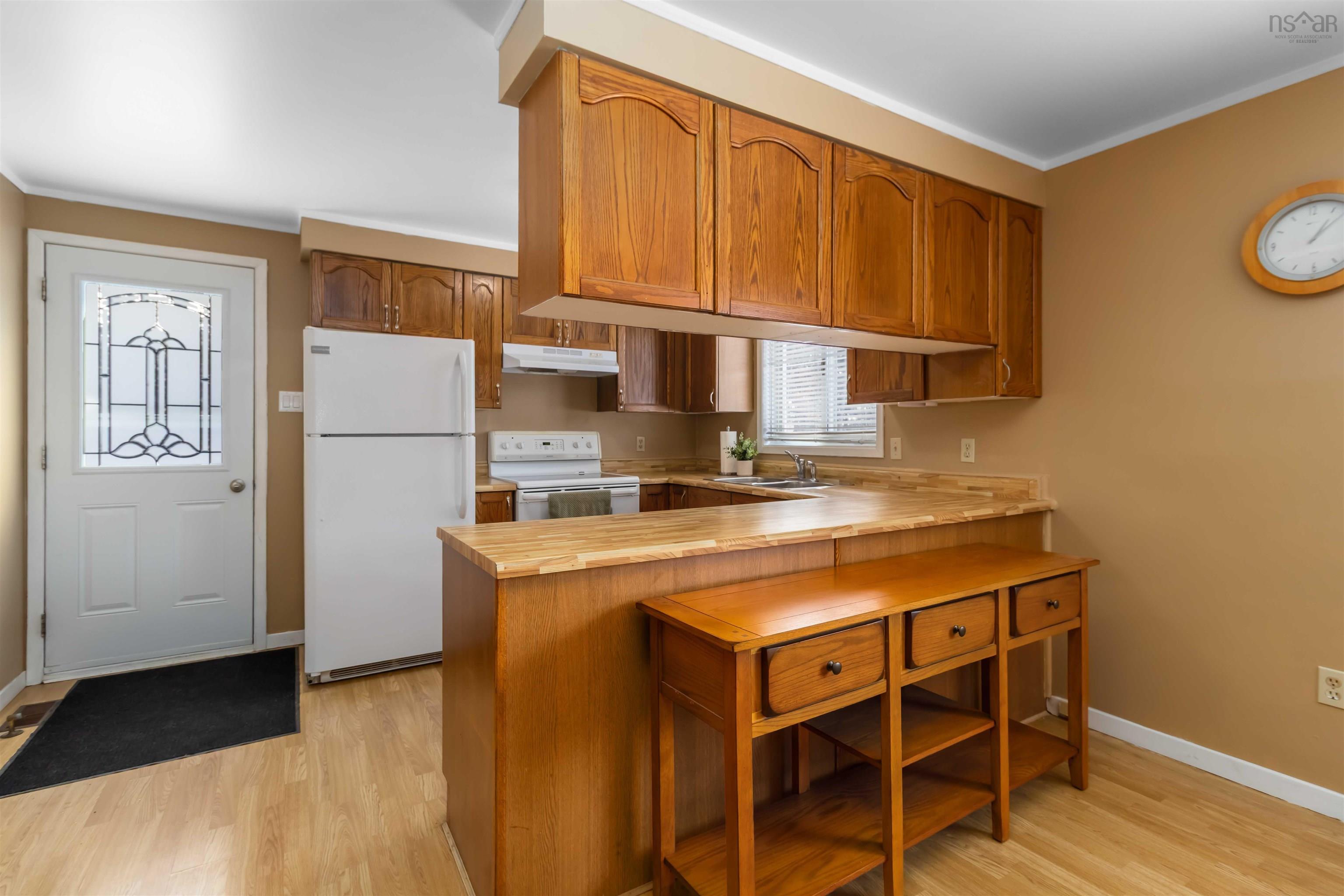 $325,000.00: 8215 Highway 8, South Brookfield