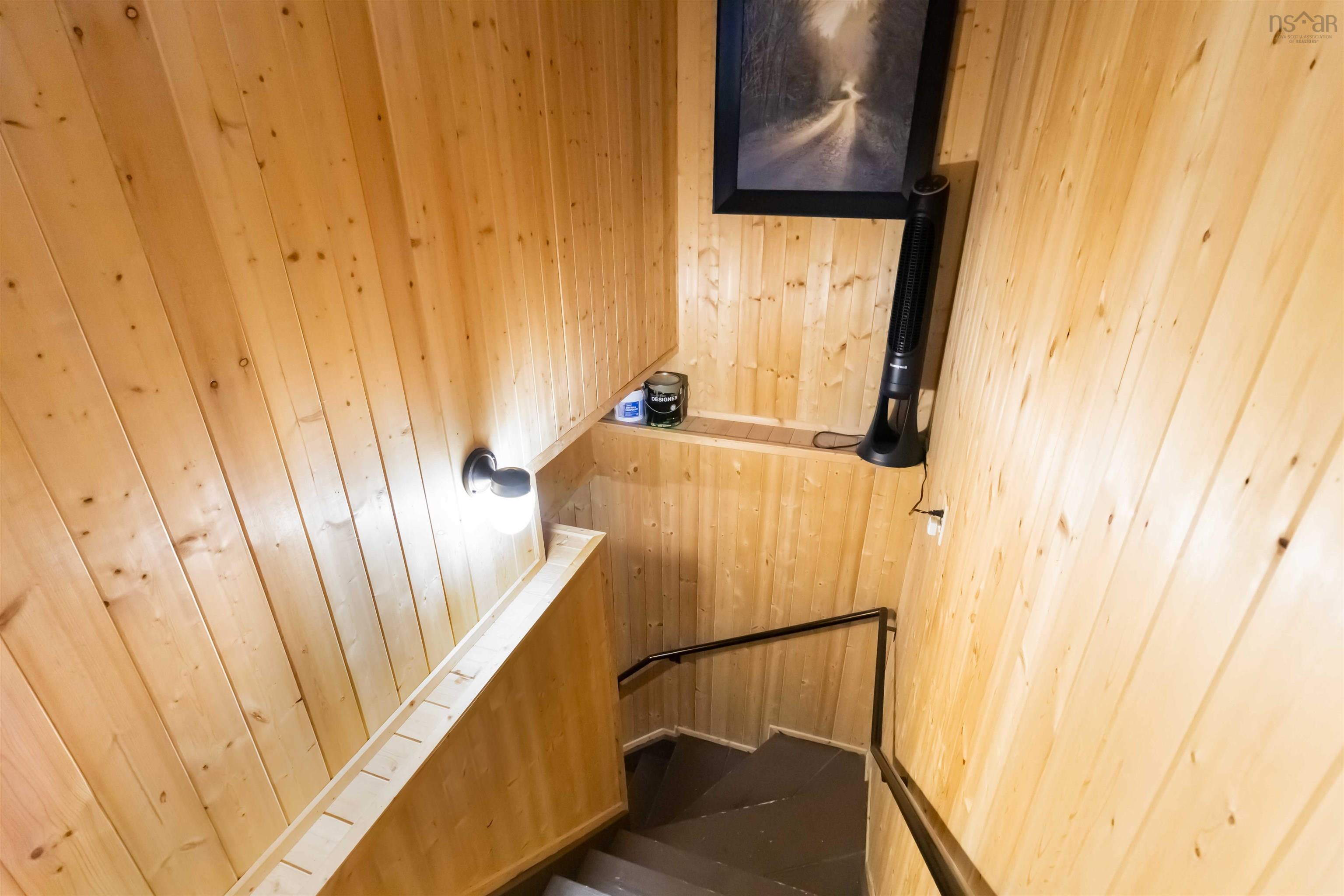 $325,000.00: 8215 Highway 8, South Brookfield