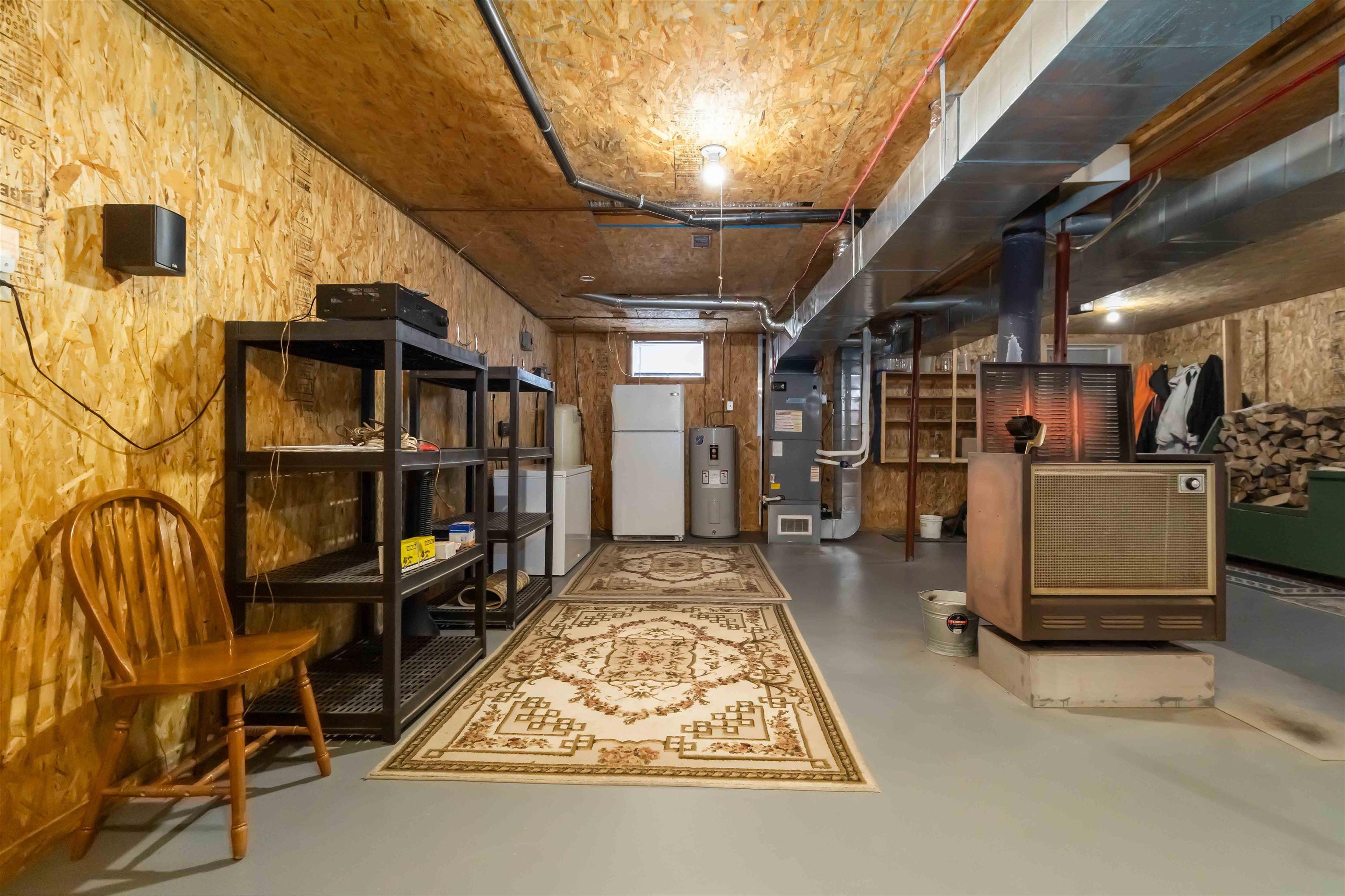 $325,000.00: 8215 Highway 8, South Brookfield