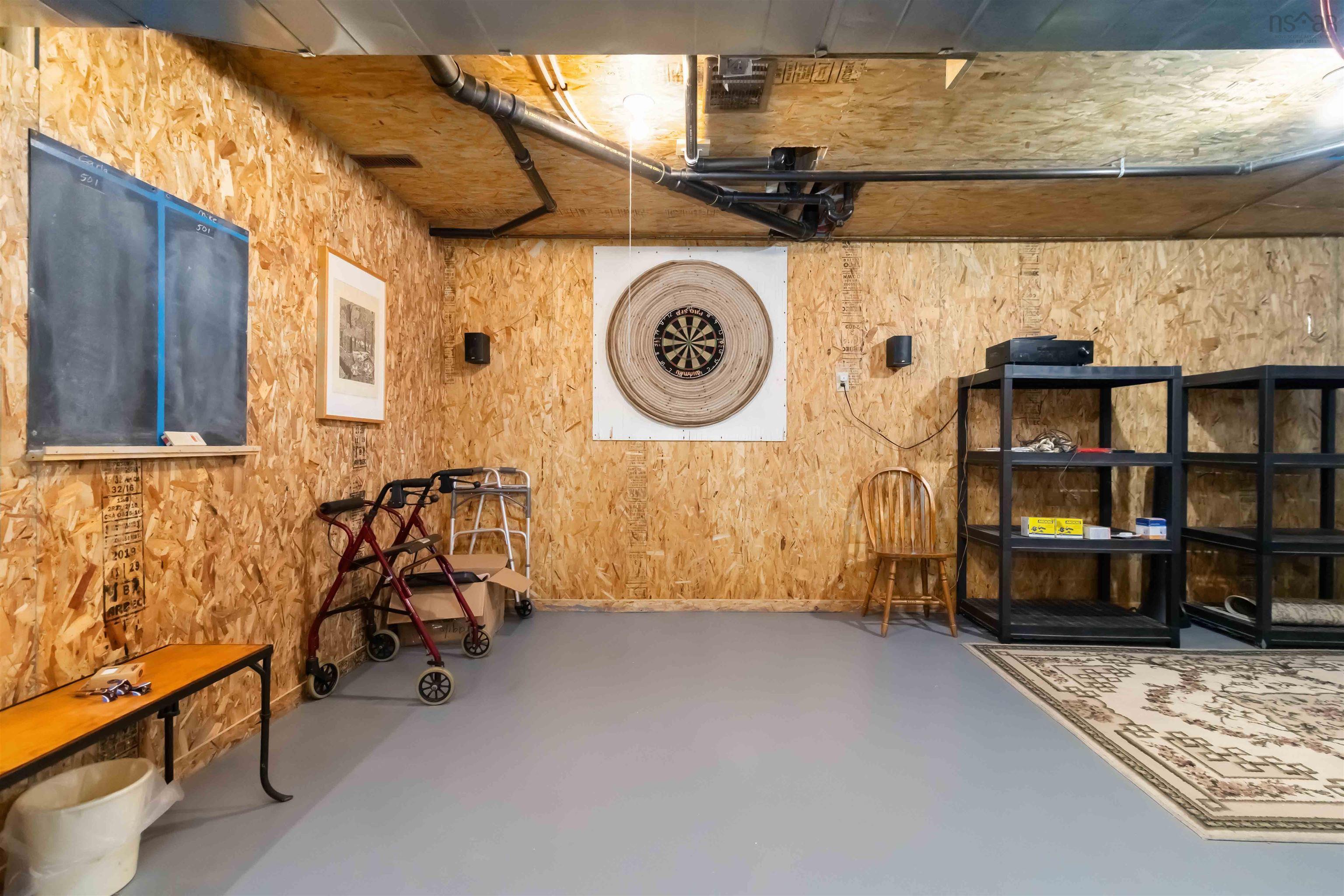 $325,000.00: 8215 Highway 8, South Brookfield