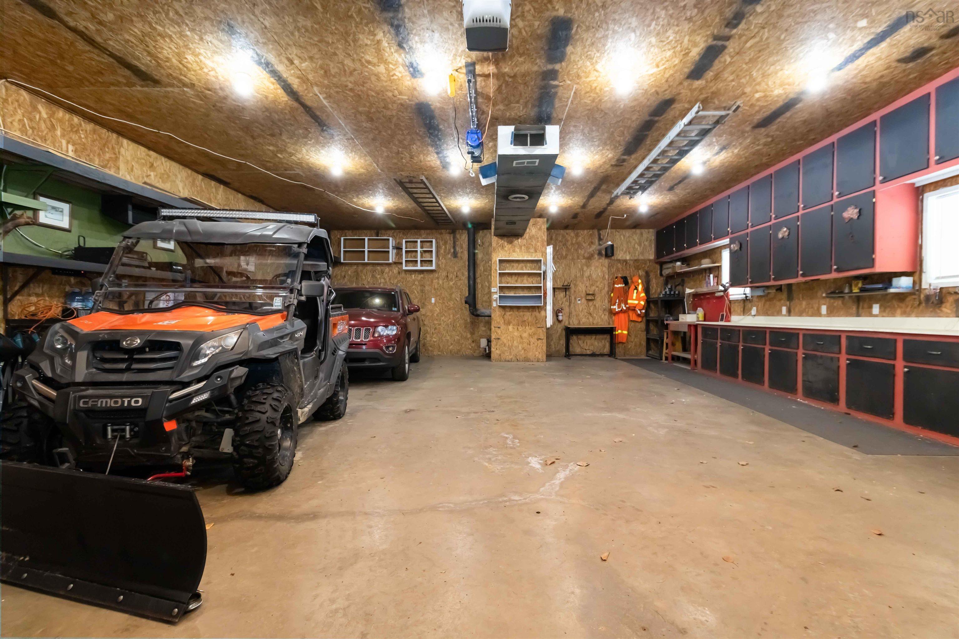 $325,000.00: 8215 Highway 8, South Brookfield