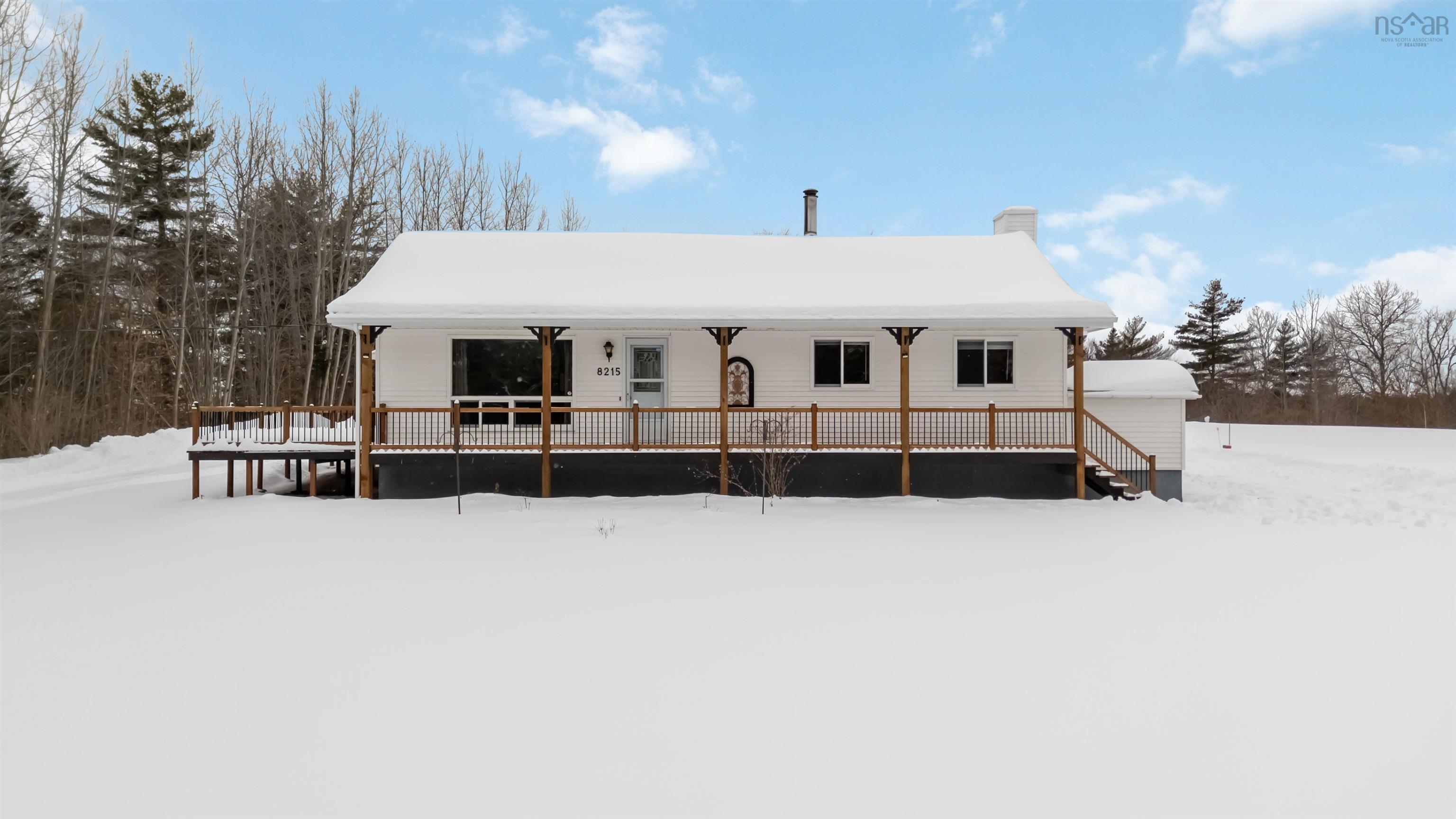 $325,000.00: 8215 Highway 8, South Brookfield