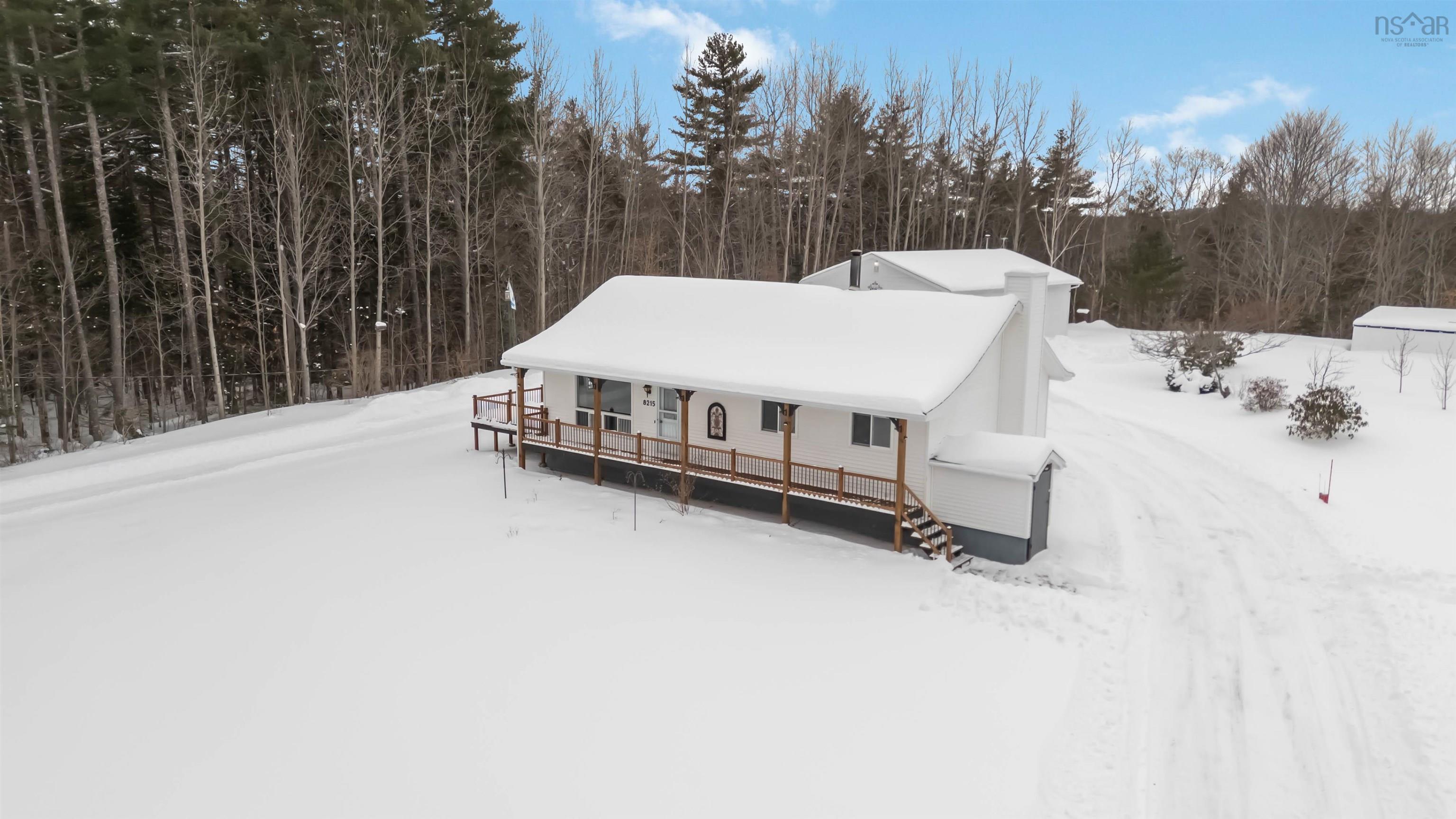 $325,000.00: 8215 Highway 8, South Brookfield