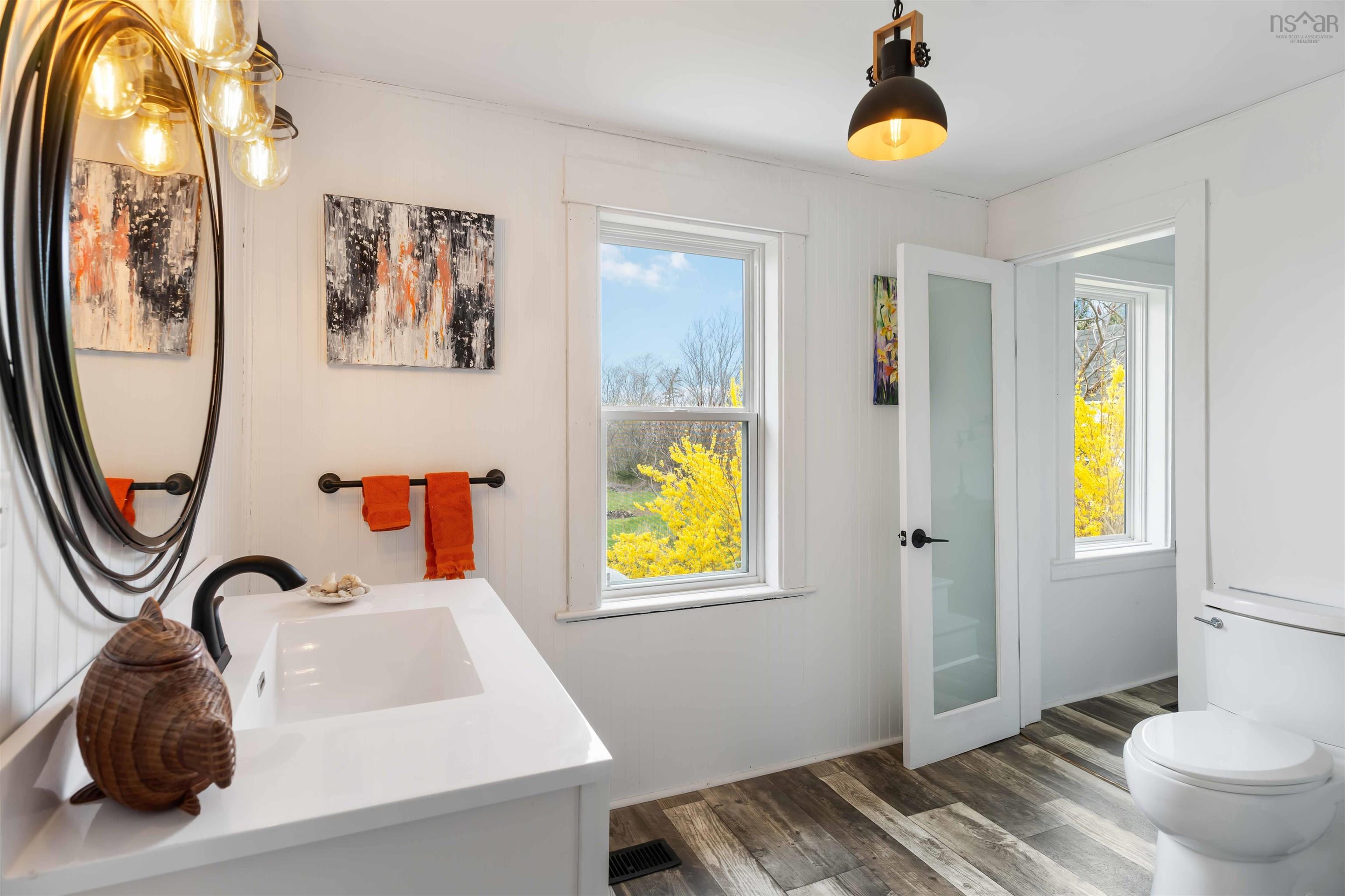 $305,000.00: 1898 Hampton Mountain Road, Hampton