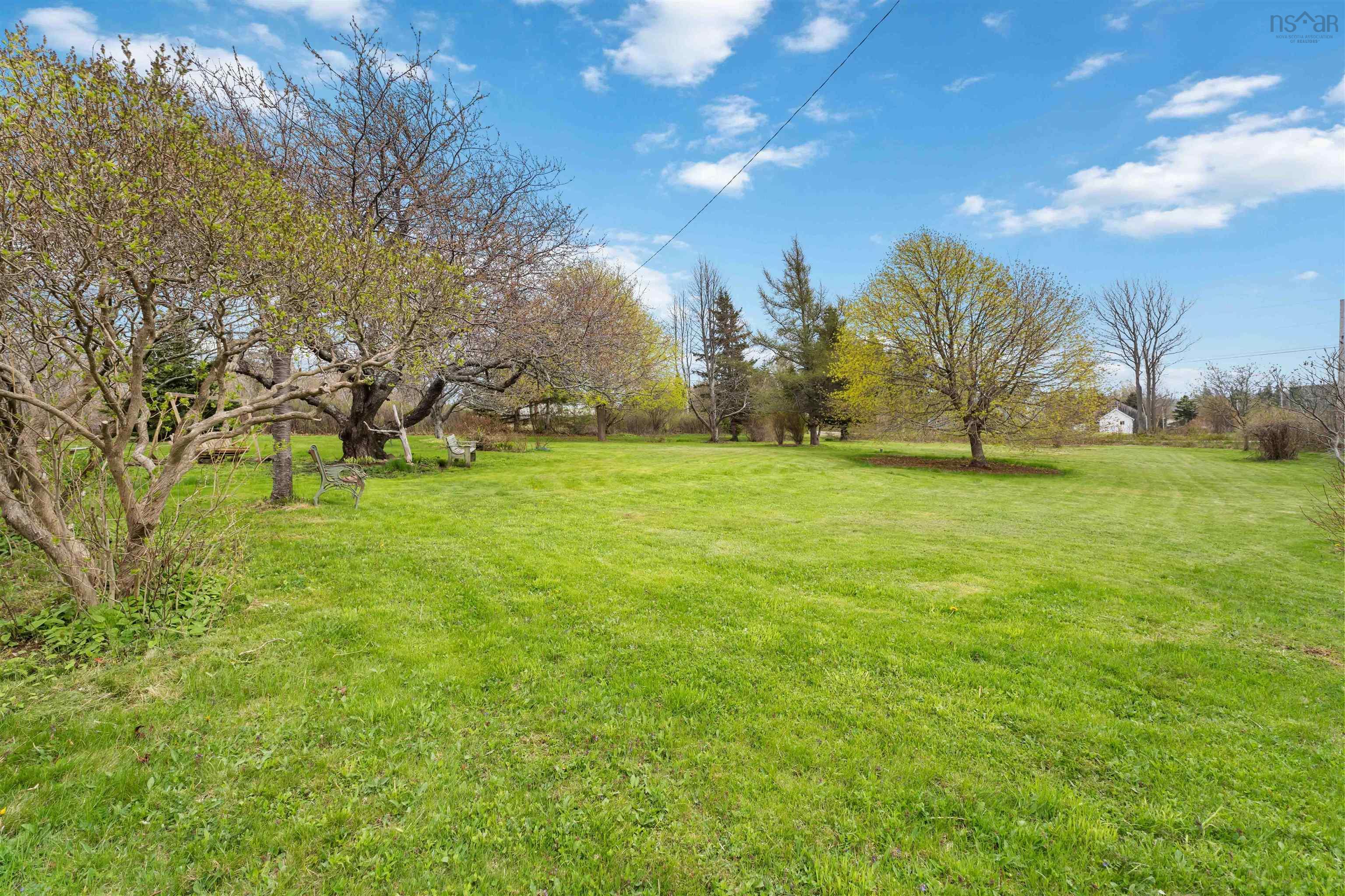 $305,000.00: 1898 Hampton Mountain Road, Hampton