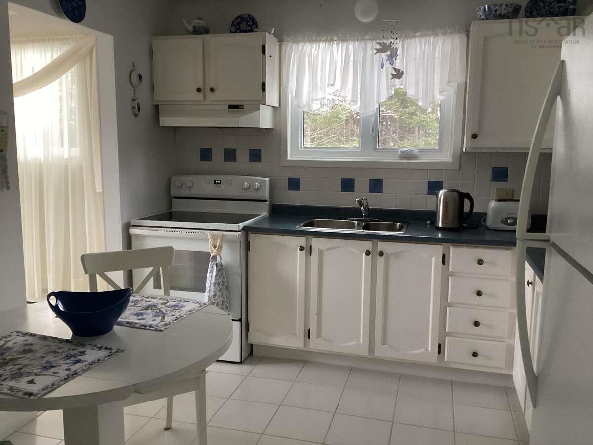 5 Melinda Avenue, East Lawrencetown, NS (MLS 202601940)