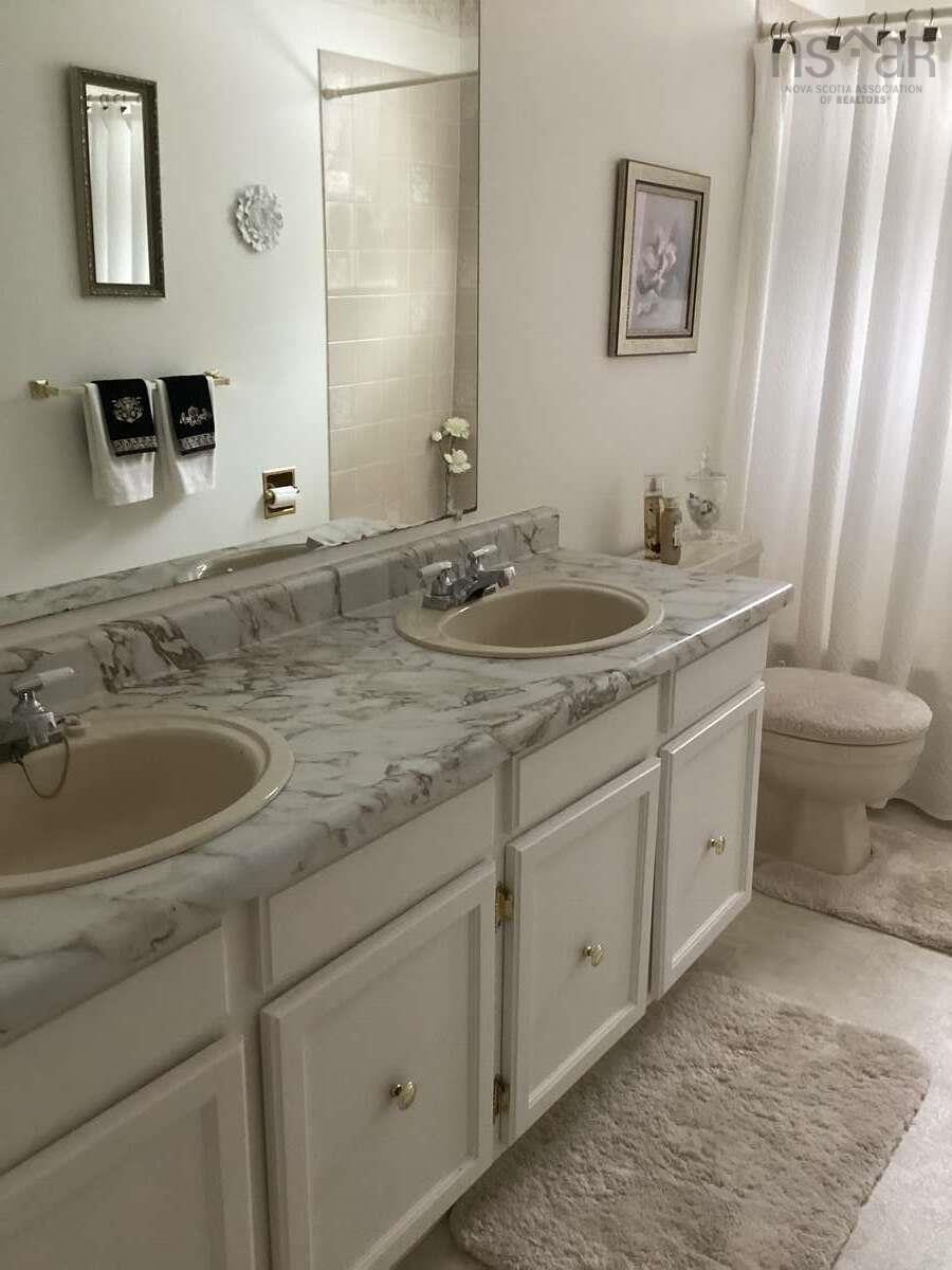 5 Melinda Avenue, East Lawrencetown, NS (MLS 202601940)